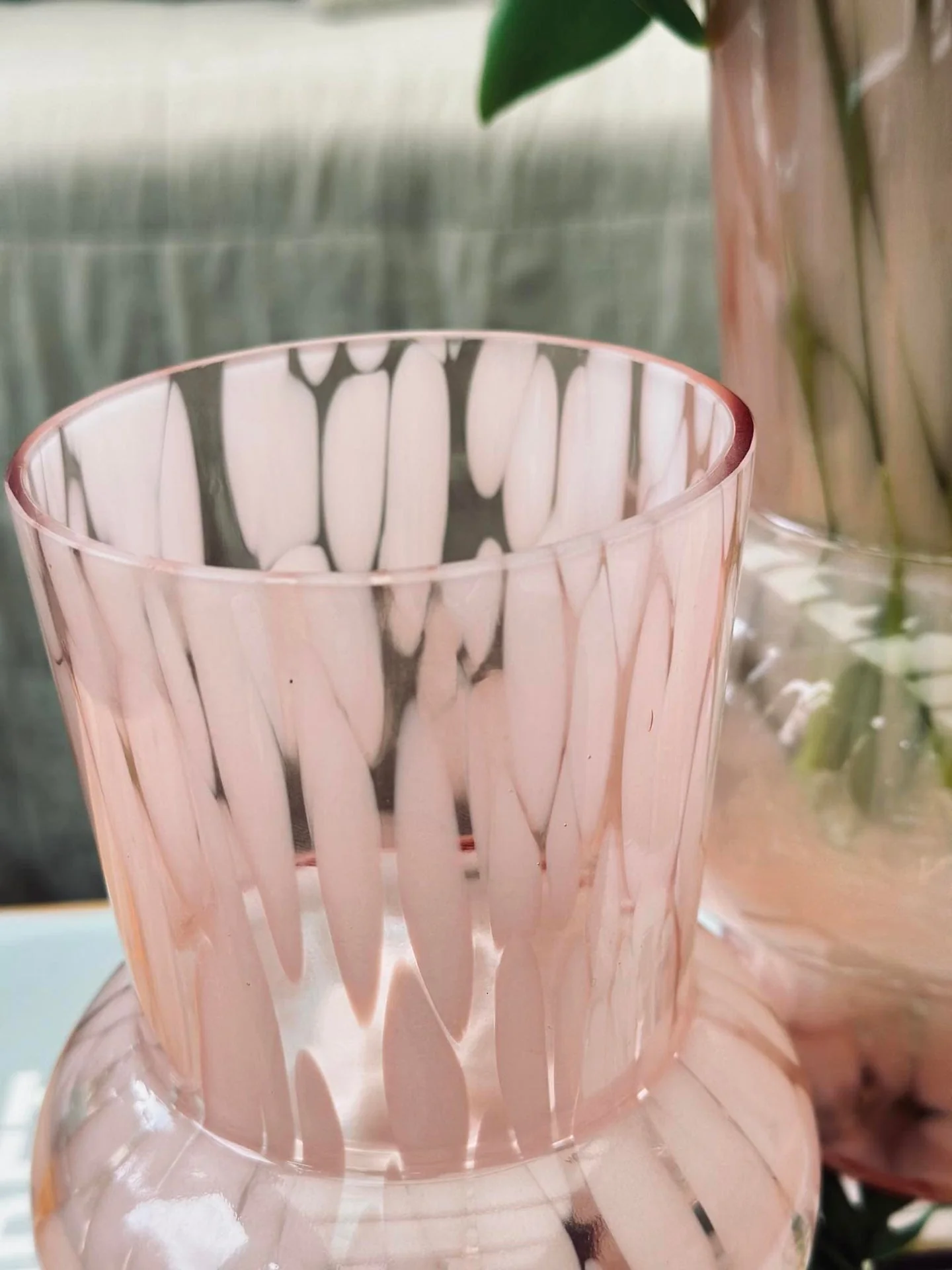 Vase 18 cm munnblåst glass – Rose - Image 3