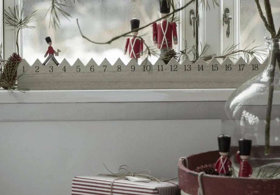 Julekalender i tre med gående vakt - UTSOLGT
