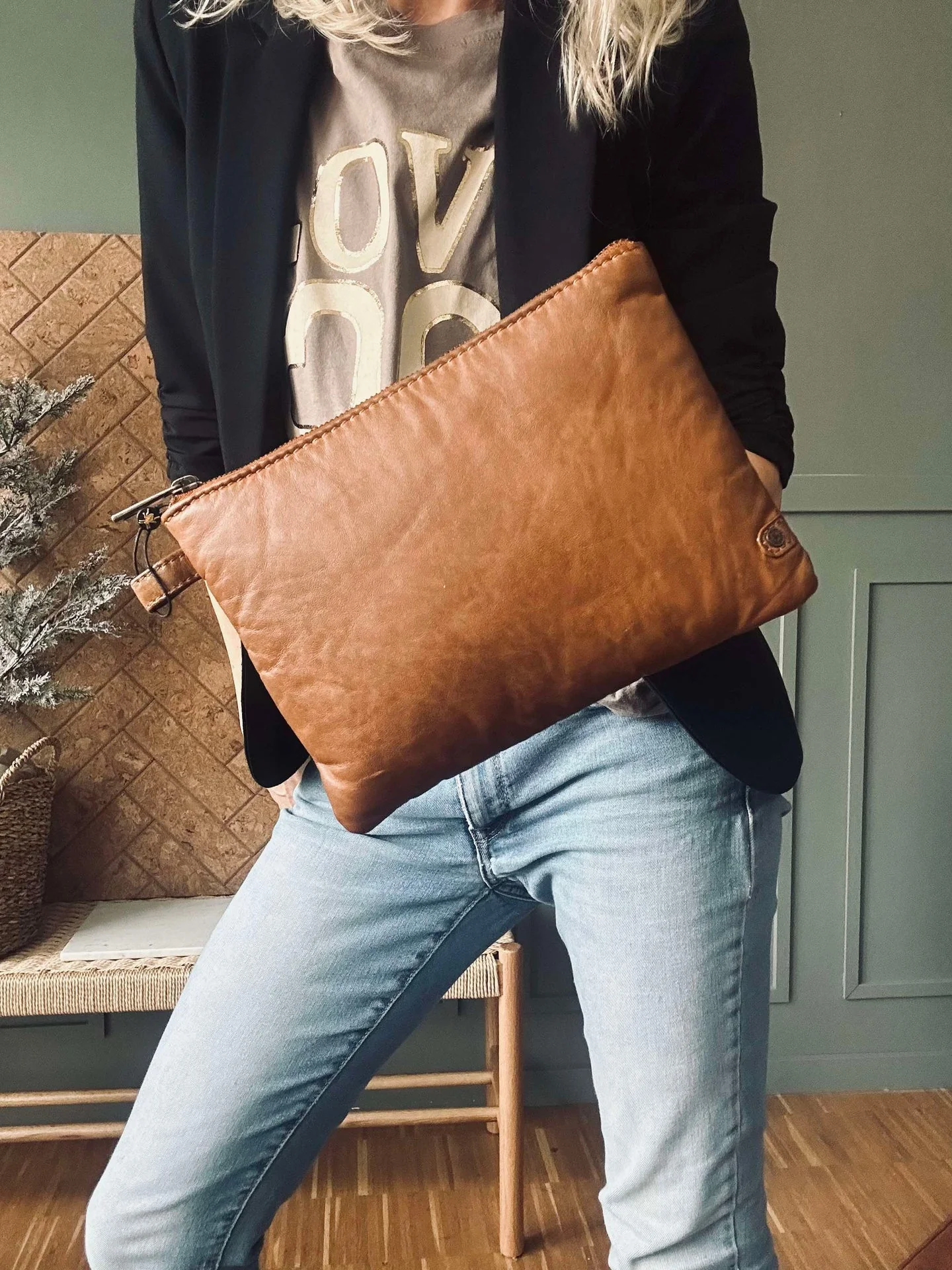 Clutch Alba - Cognac - Image 5