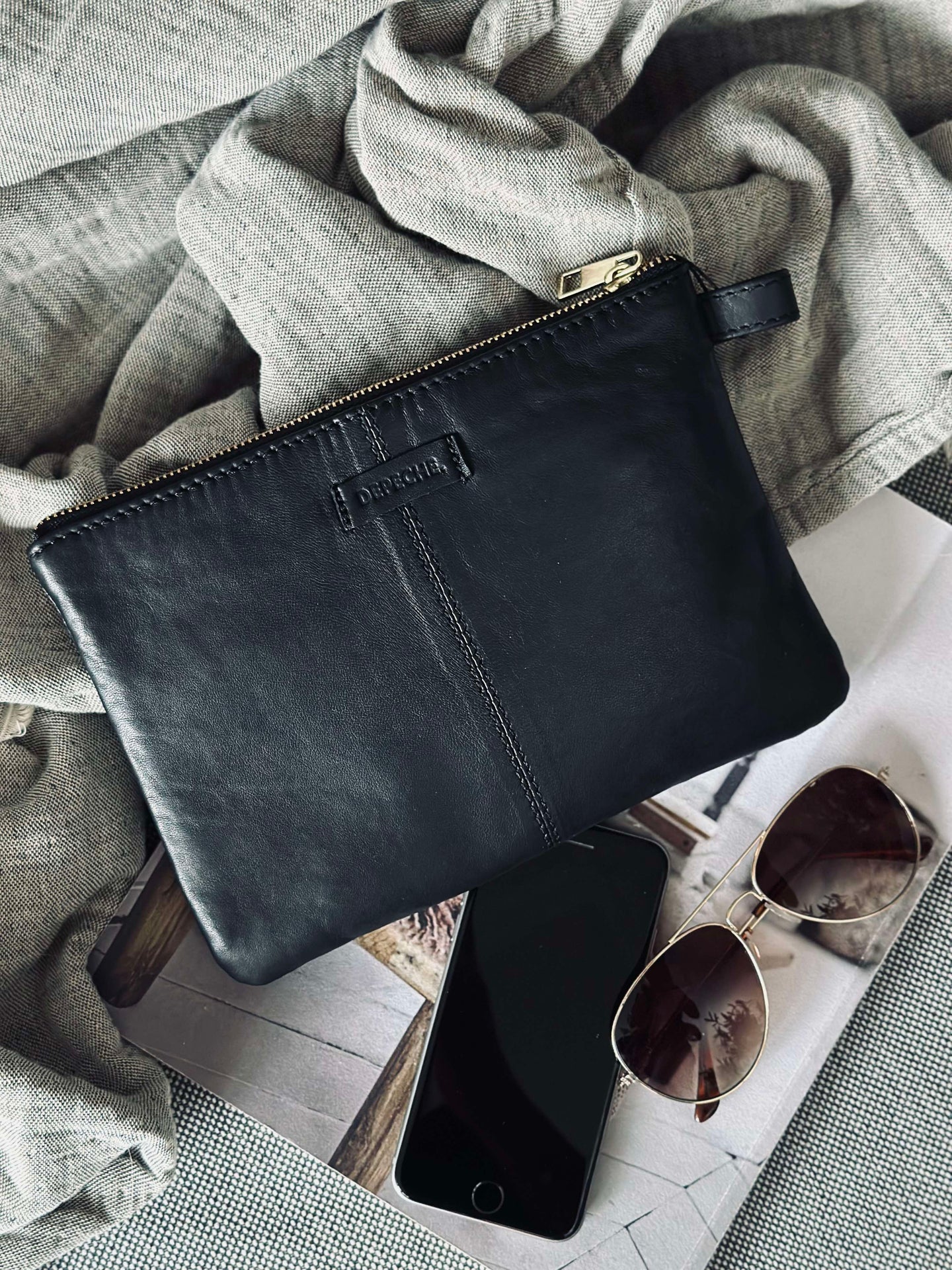 Clutch Alba - Black - Image 2