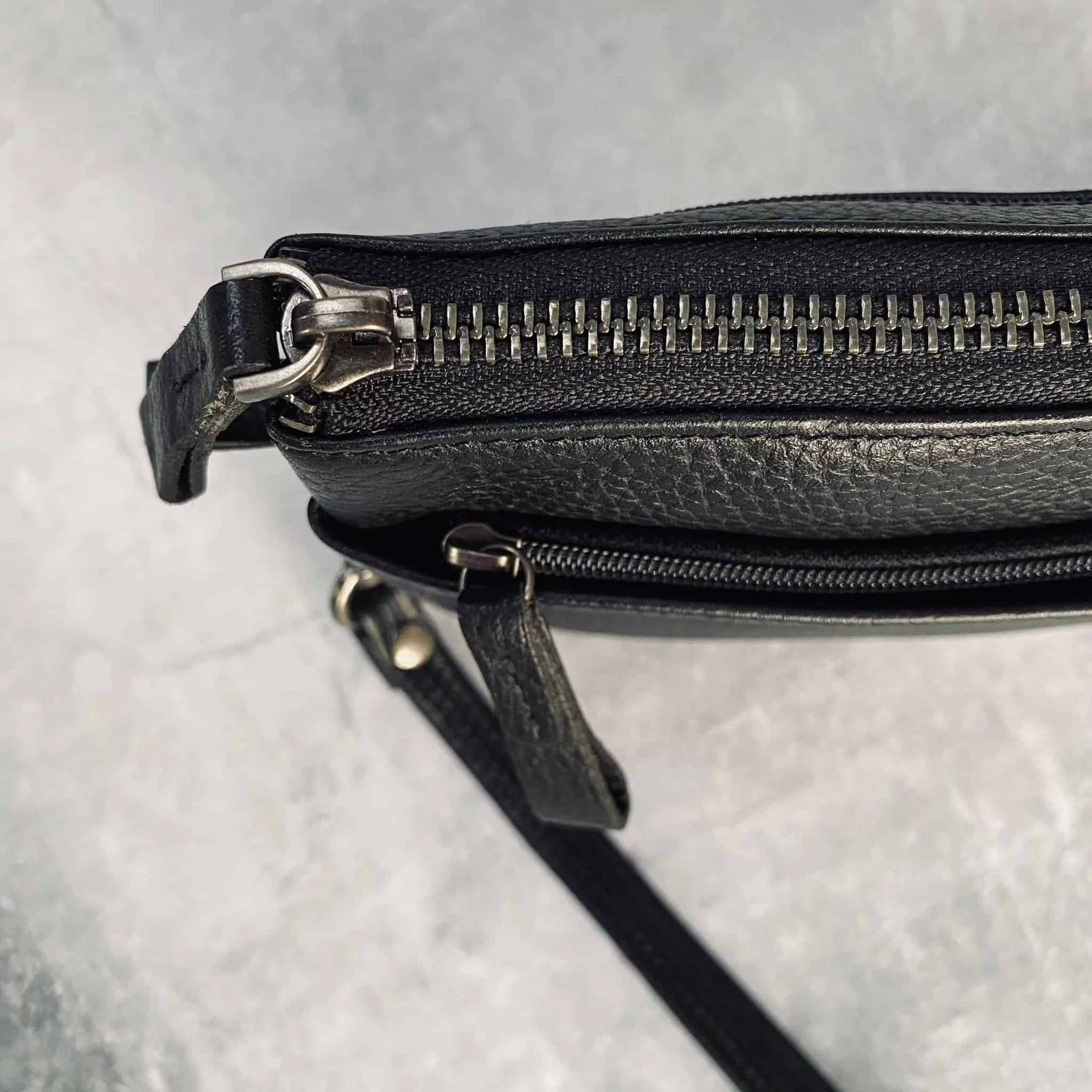 Clutch Asta - Black - Image 3