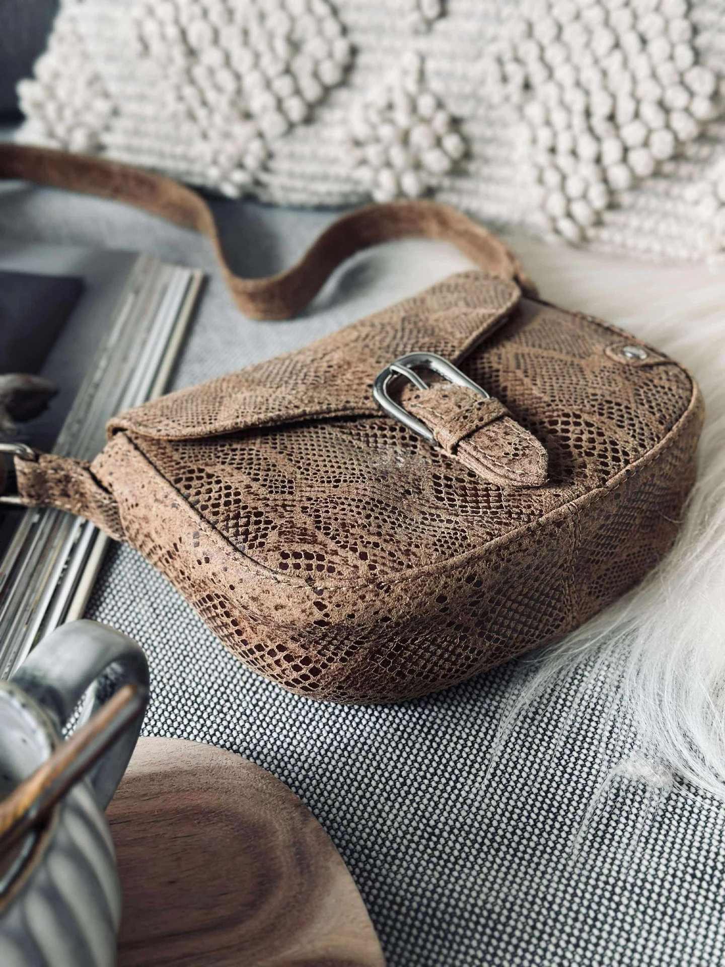 Crossbody Aura Snake - Camel - Image 3