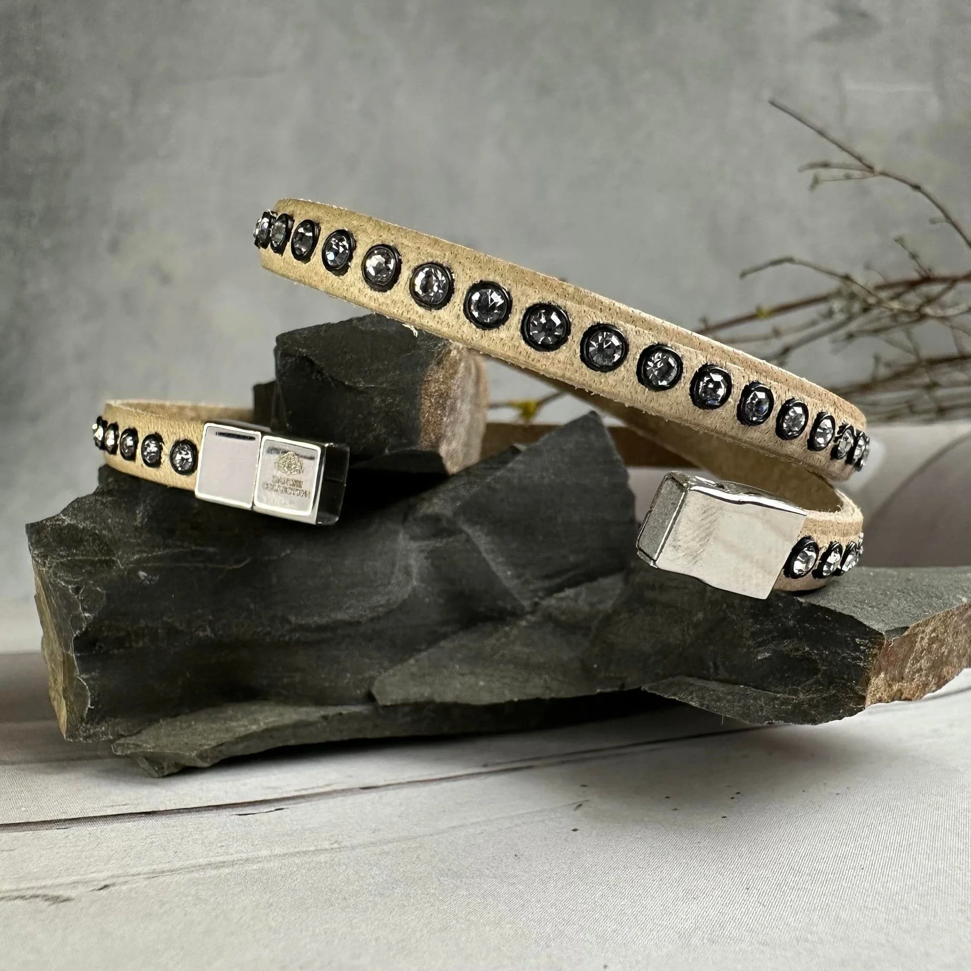 Armbånd Beige m. Swarowski-stener - Image 2