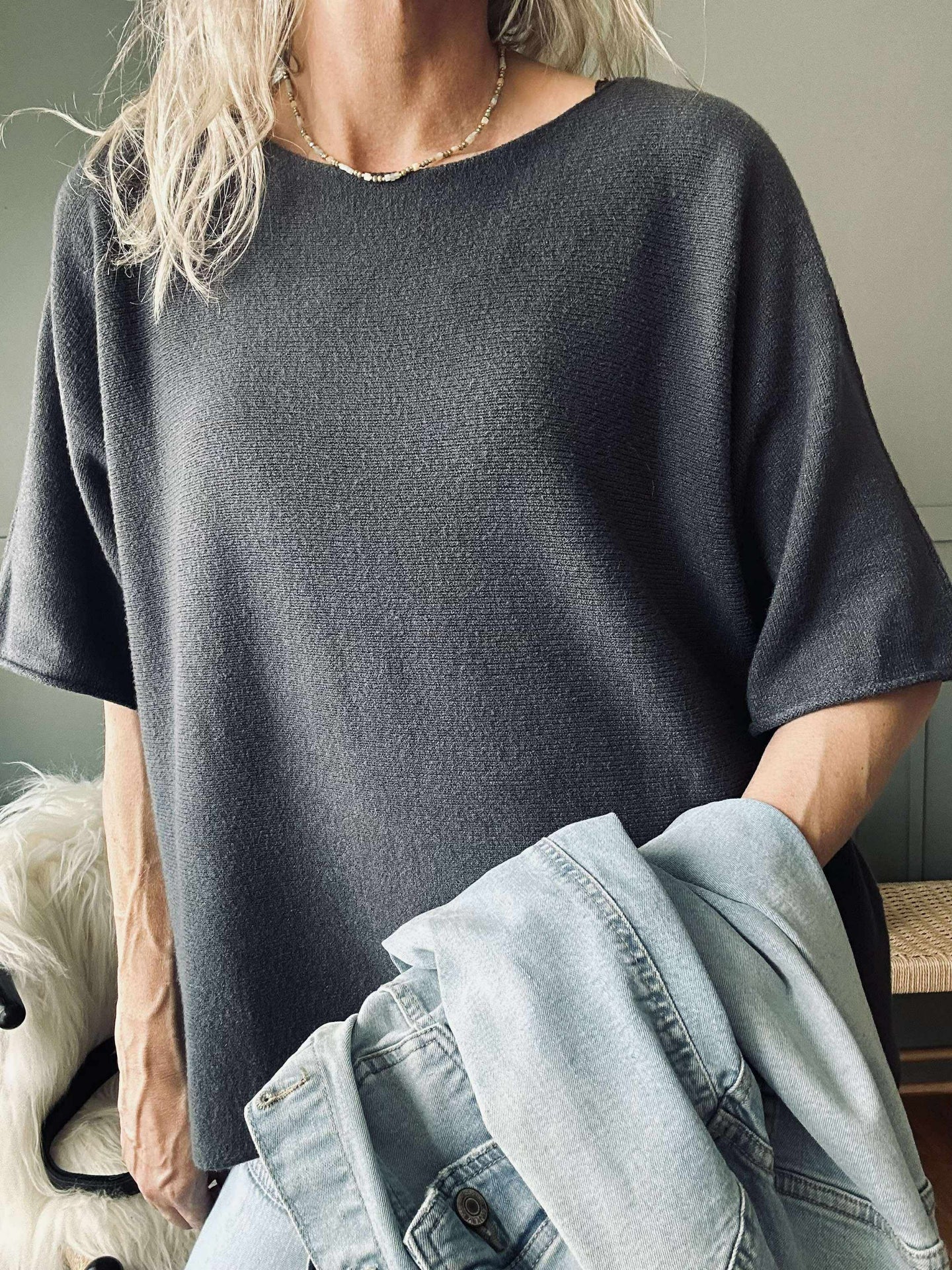 Bluse Sia Dark grey – Oversize - Image 5