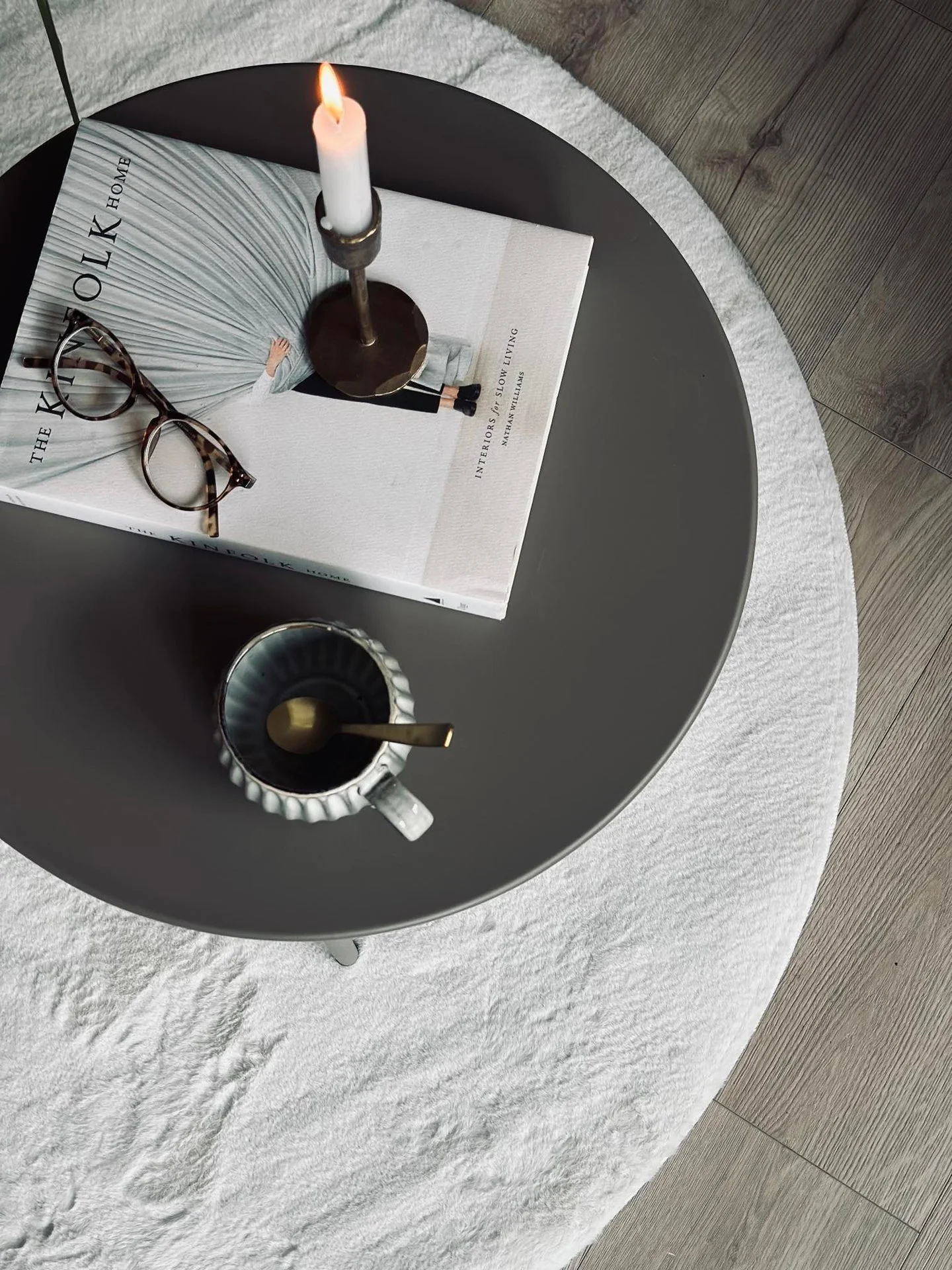 Bord til inne og ute – Beige Dia 50 cm - Image 2