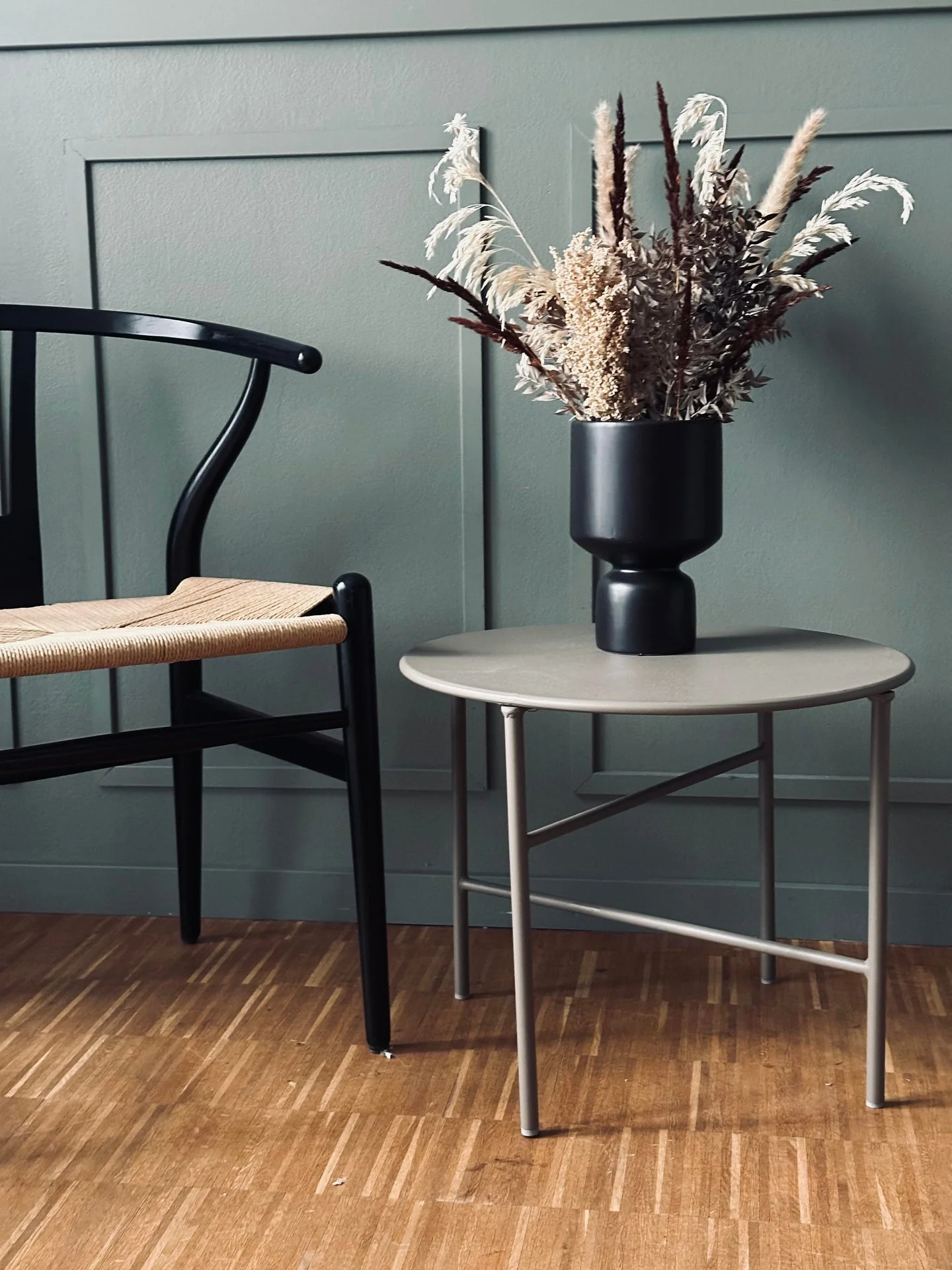 Bord til inne og ute – Beige Dia 50 cm - Image 4
