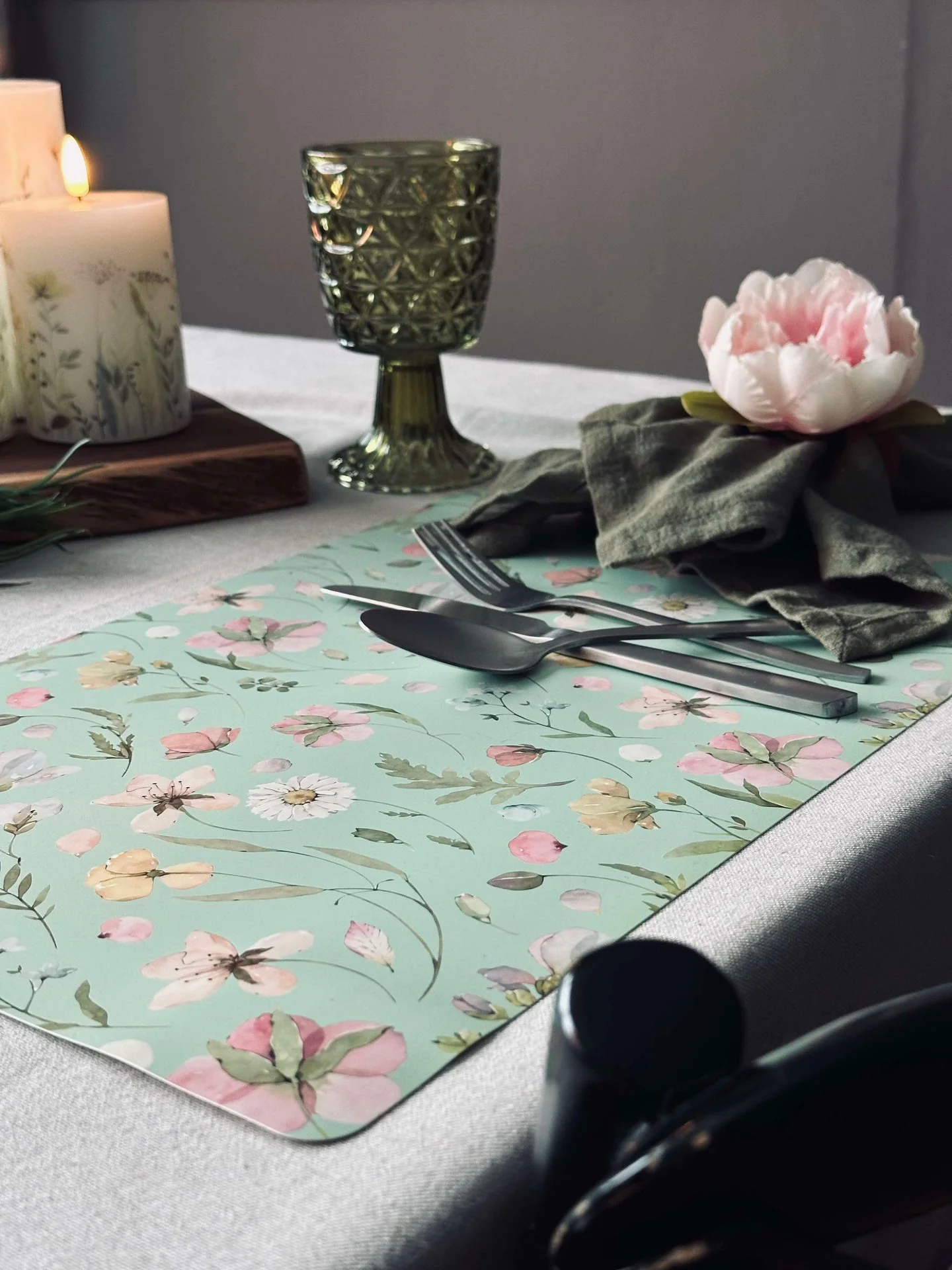 Dekkebrikke Flora - Dusty green