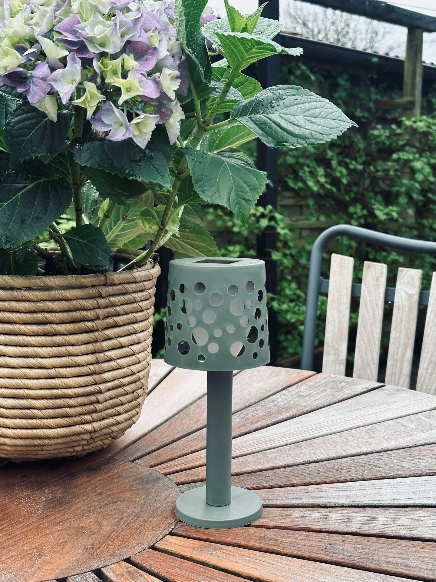 Bordlampe med solceller - Army - Image 2
