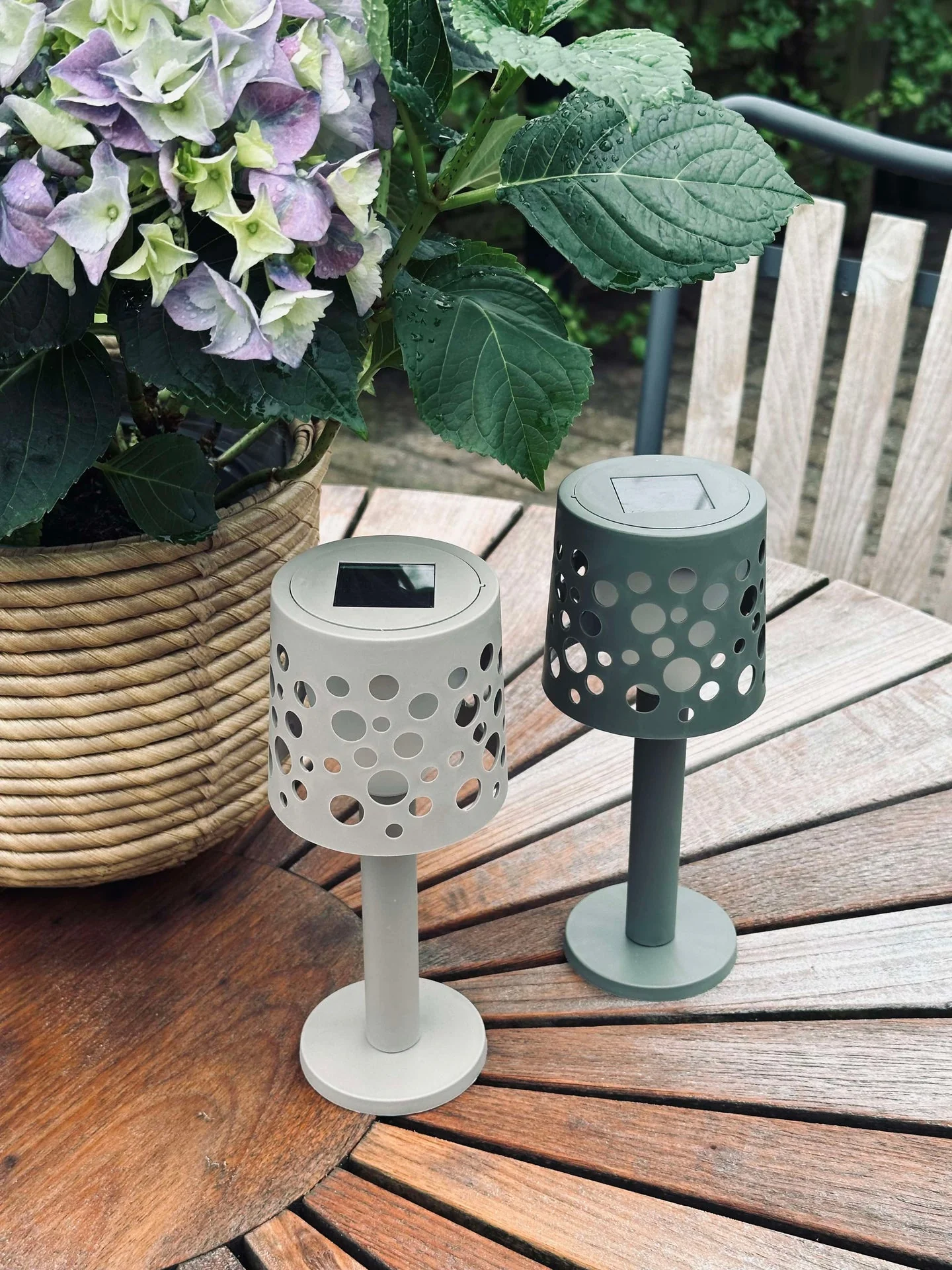 Bordlampe med solceller - Army - Image 3