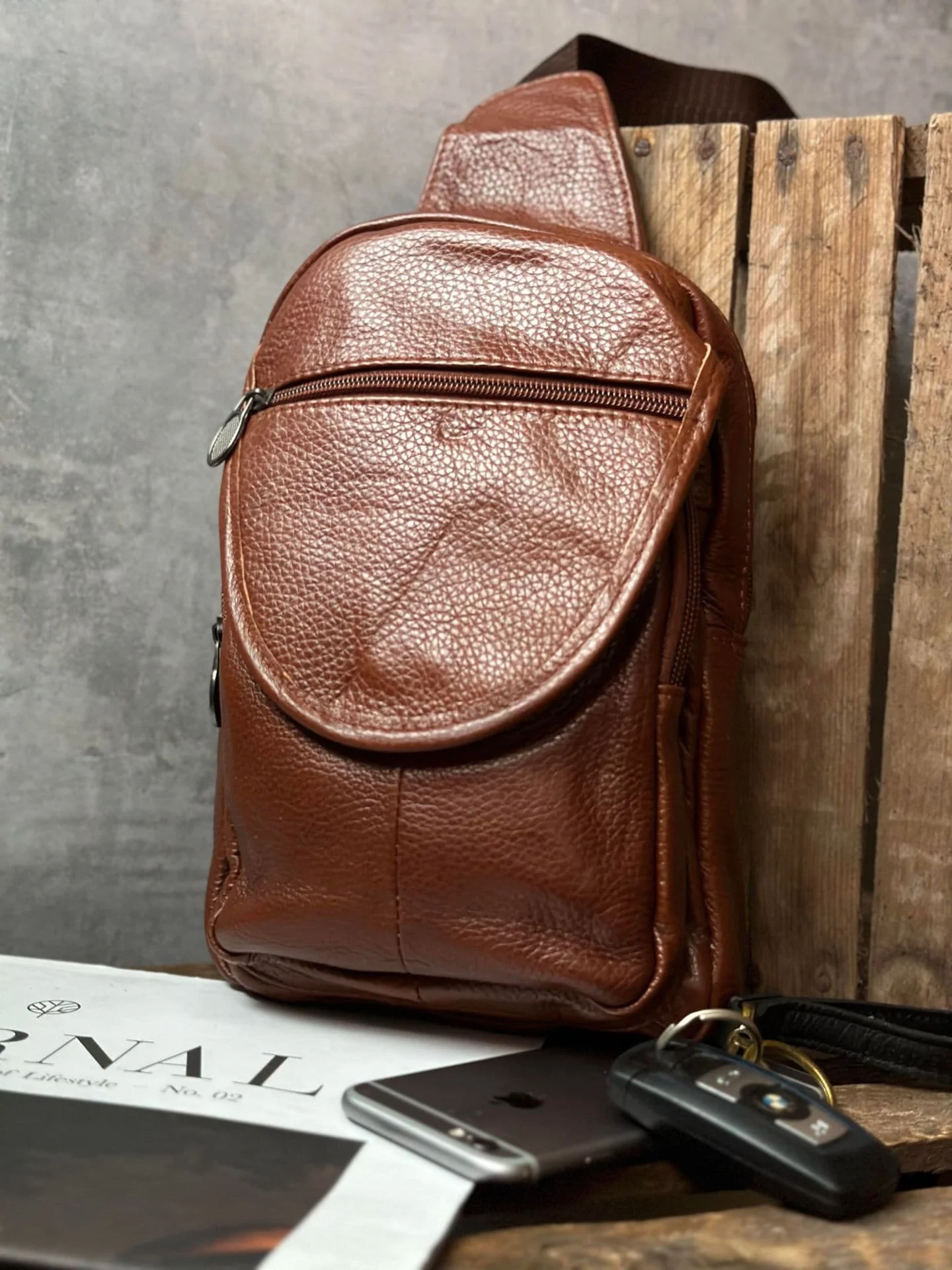 Bodybag Brown leather - Image 3