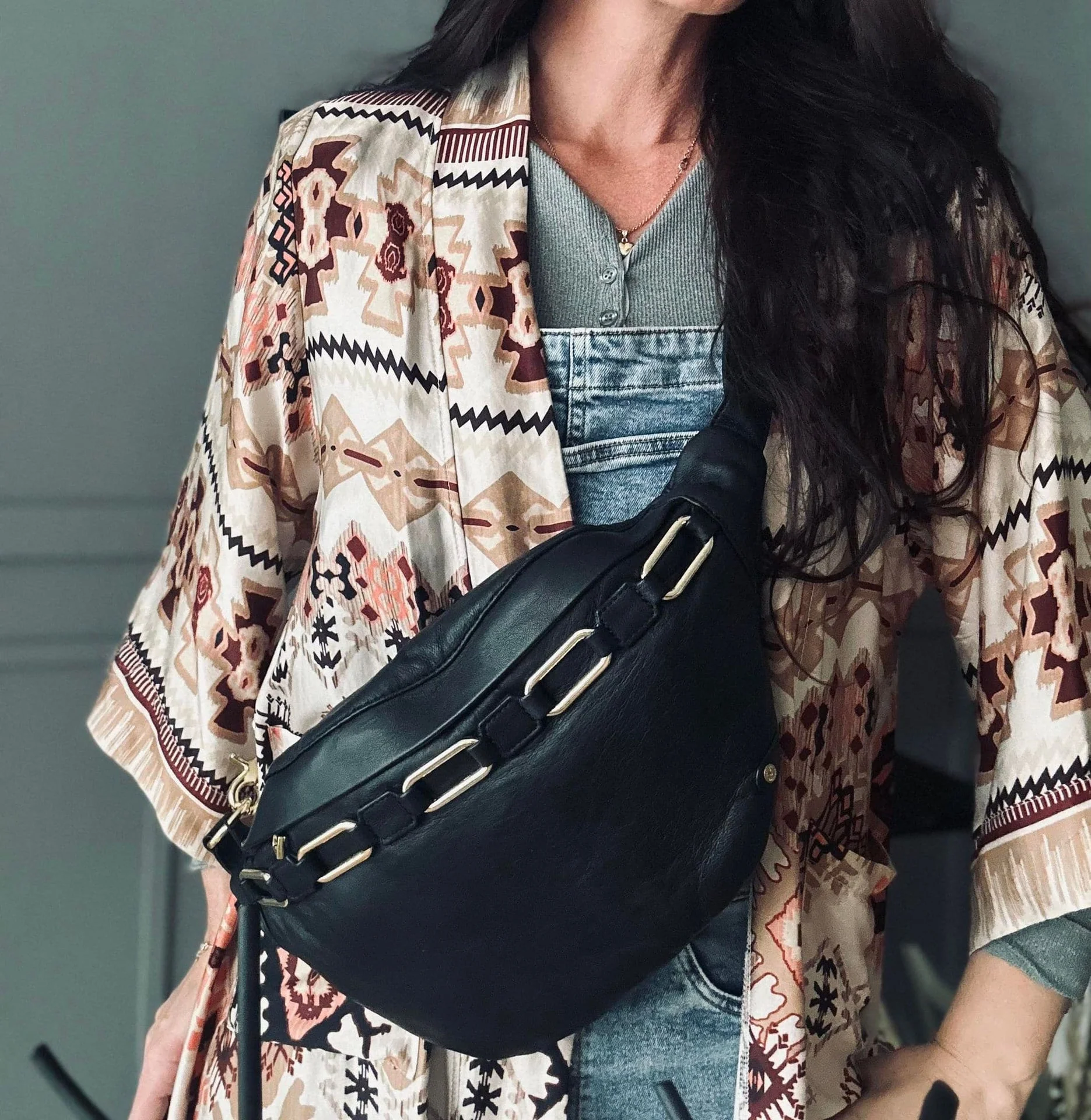Bumbag Paula Gold i mykt lammeskinn