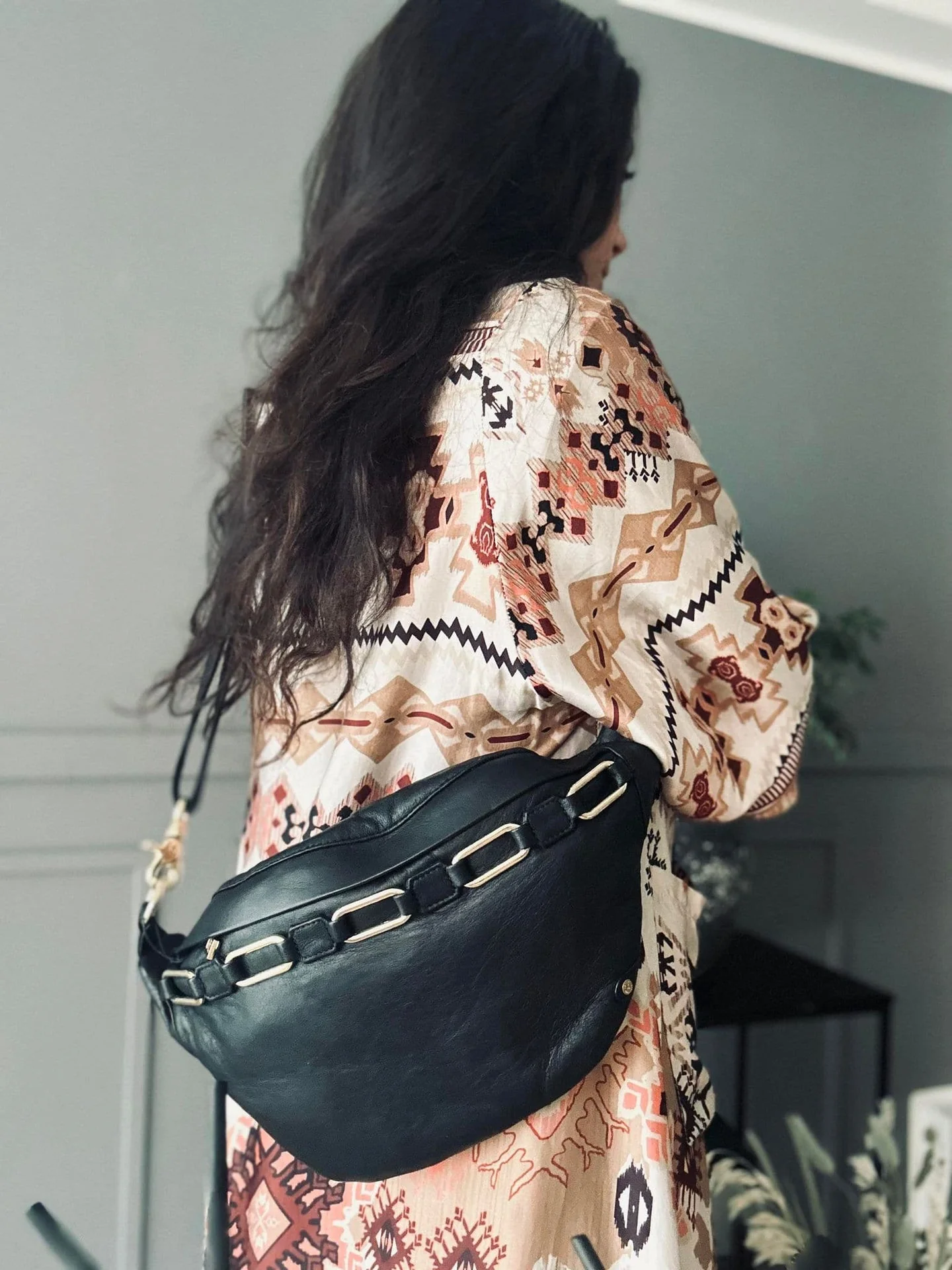 Bumbag Paula Gold i mykt lammeskinn - Image 2