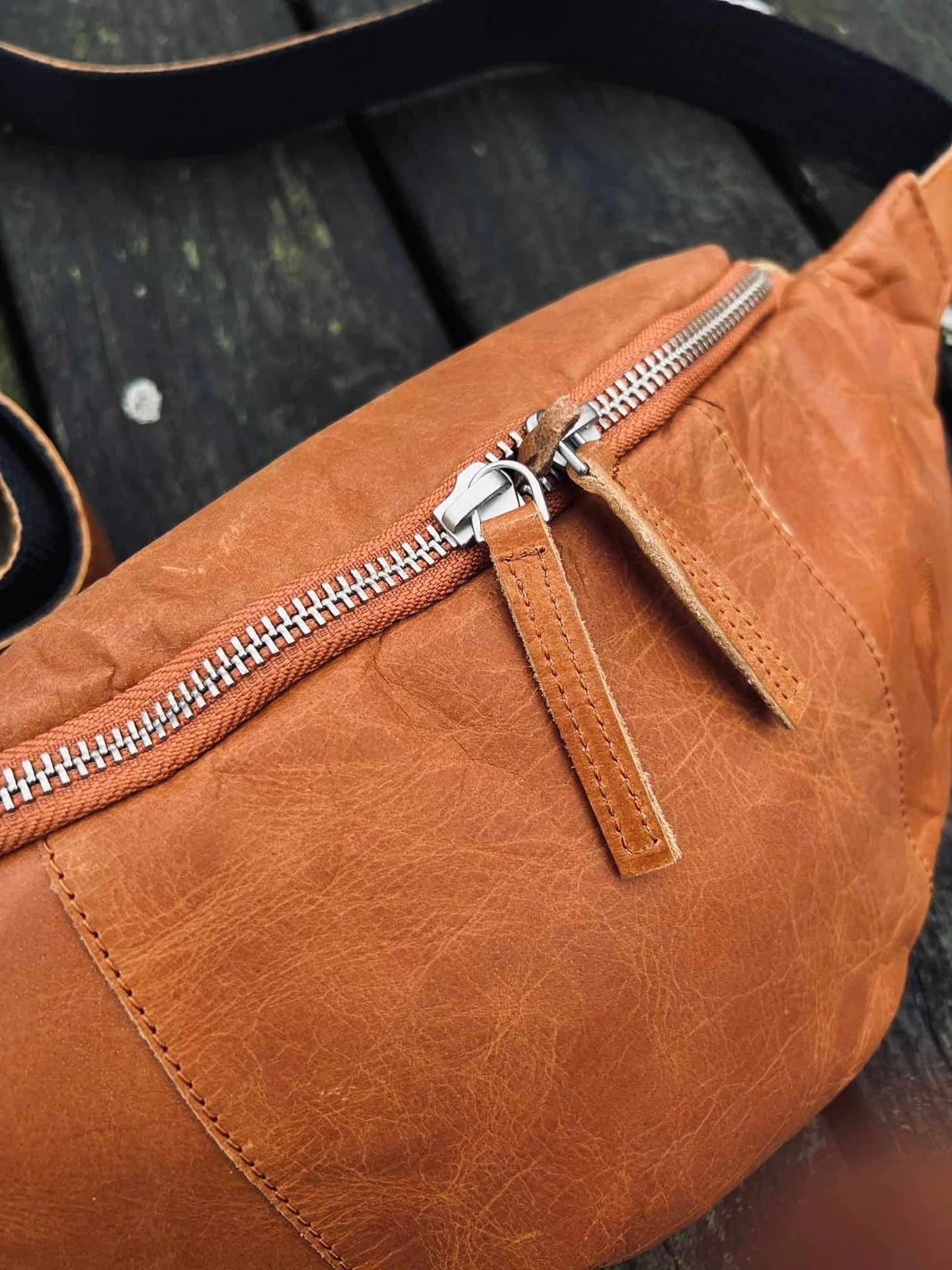 Bumbag i cognac bøffelskinn - Image 4
