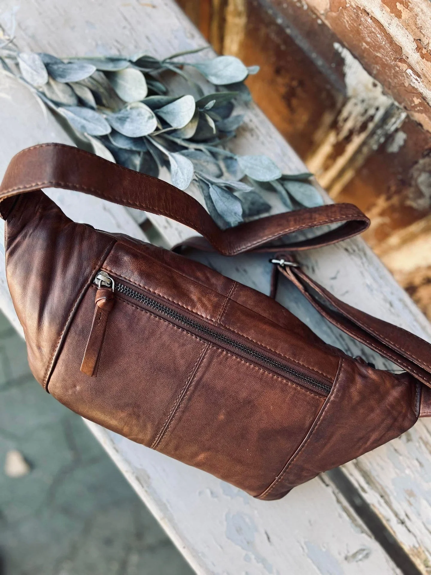 Bumbag JUNE - BIG Dark cognac - Image 3