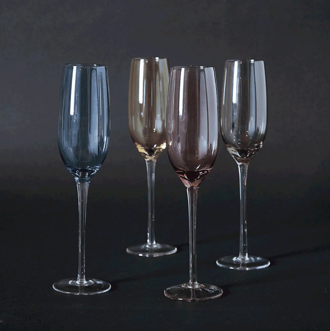 Champagneglass Color – Sett med 4 stk