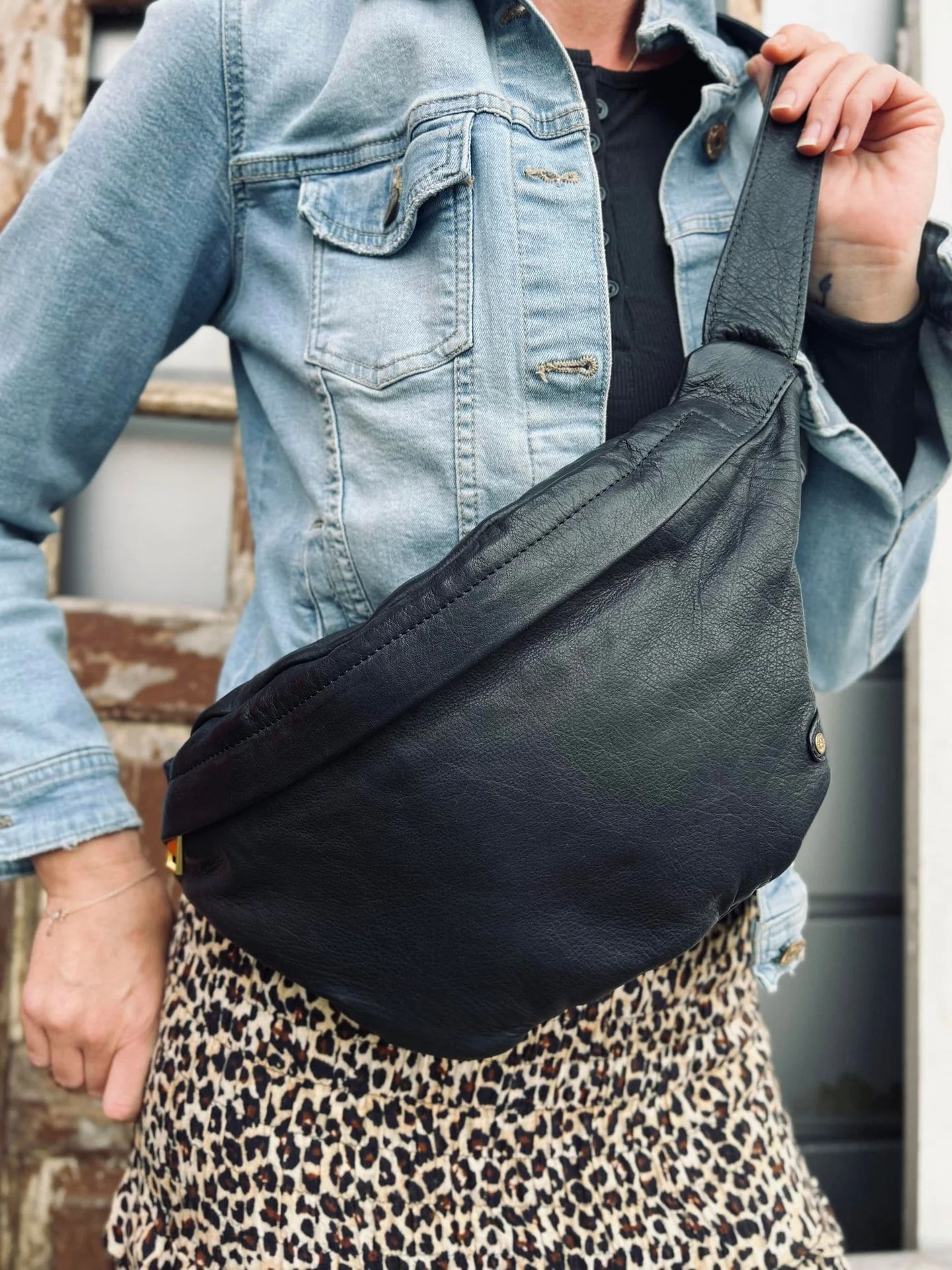 Cool Buffy Bumbag i smørmykt skinn - Svart - Image 2