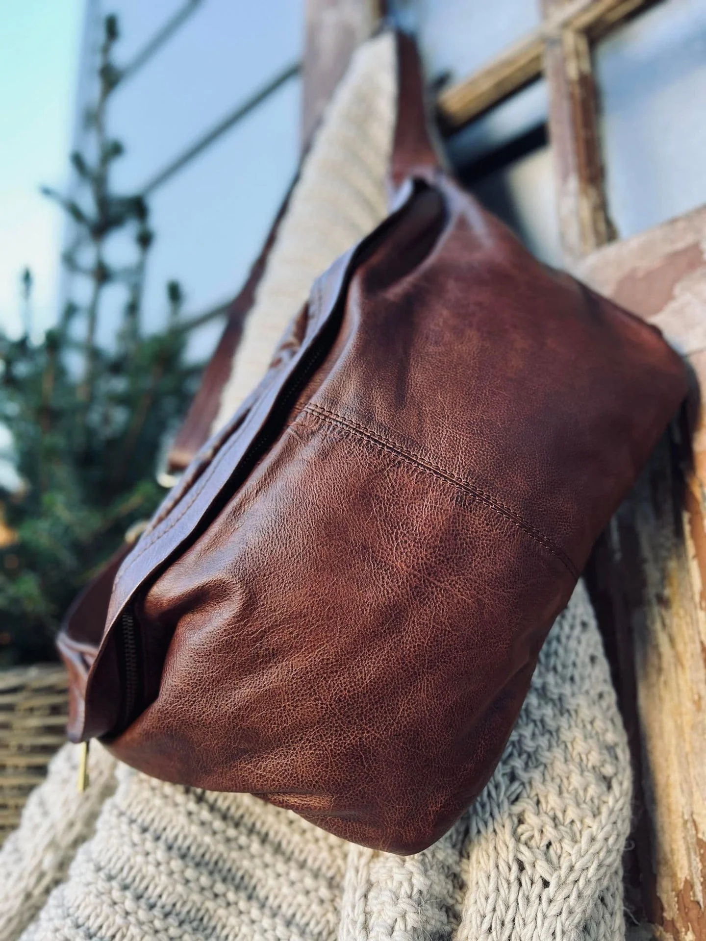 Cool Buffy XL Bumbag i smørmykt lær - Brandy - Image 4