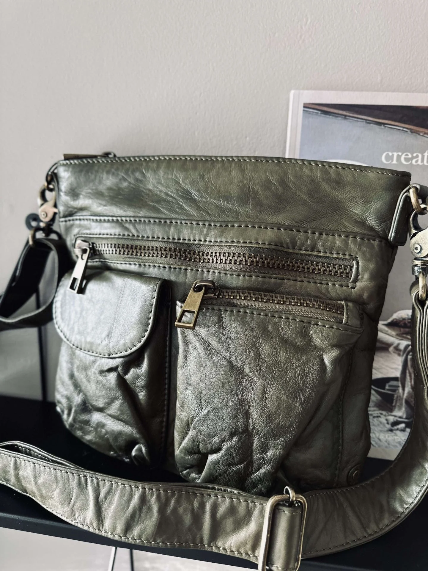 Crossbody Army – Ultra myk - Image 3