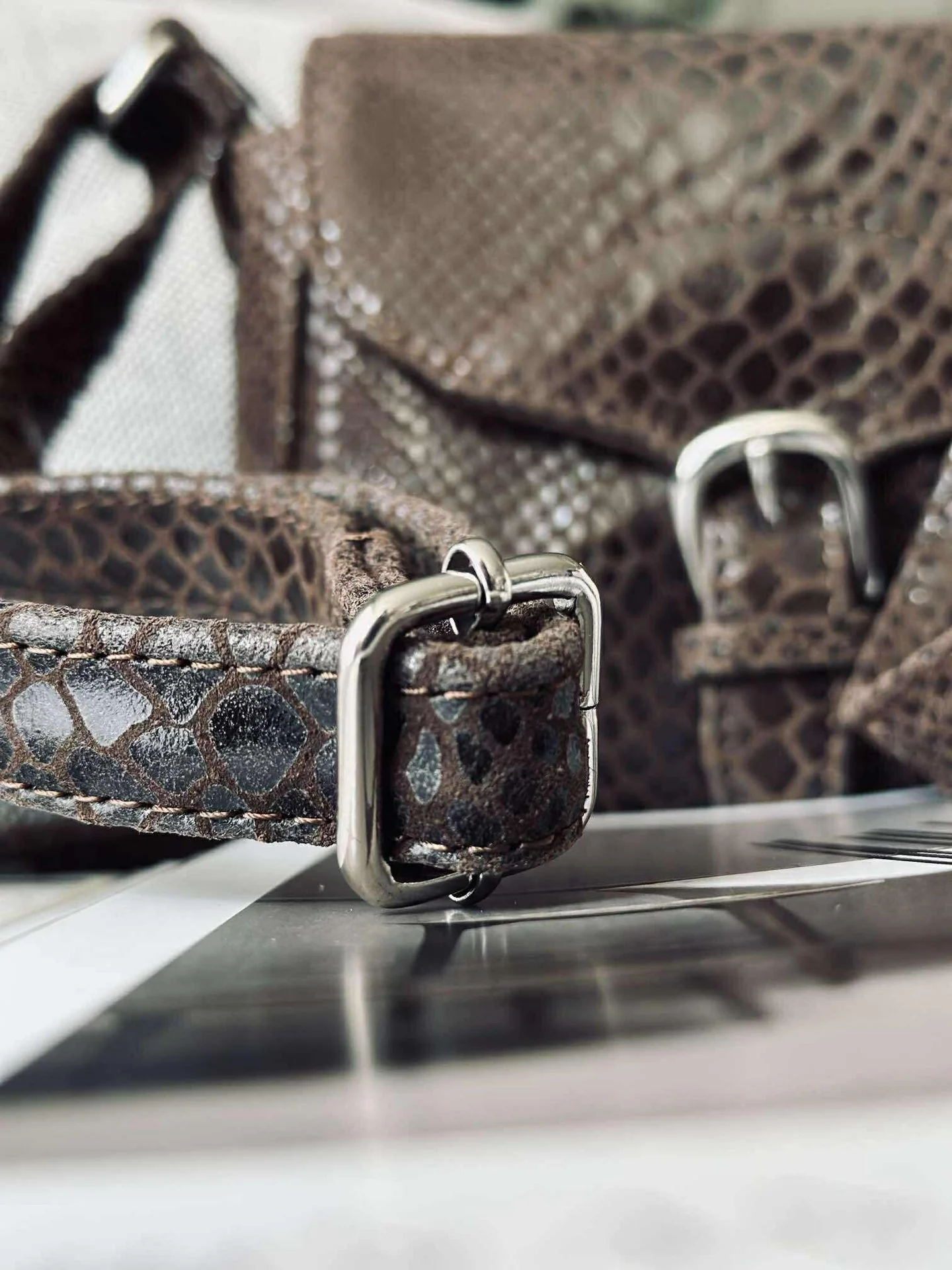 Crossbody Aura - Brun croco - Image 3