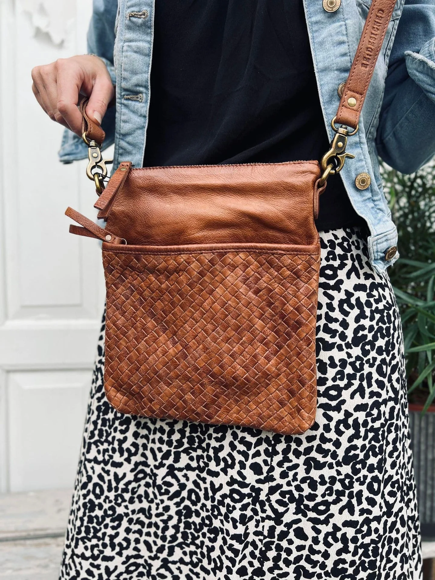 Crossbody CHIC walnut