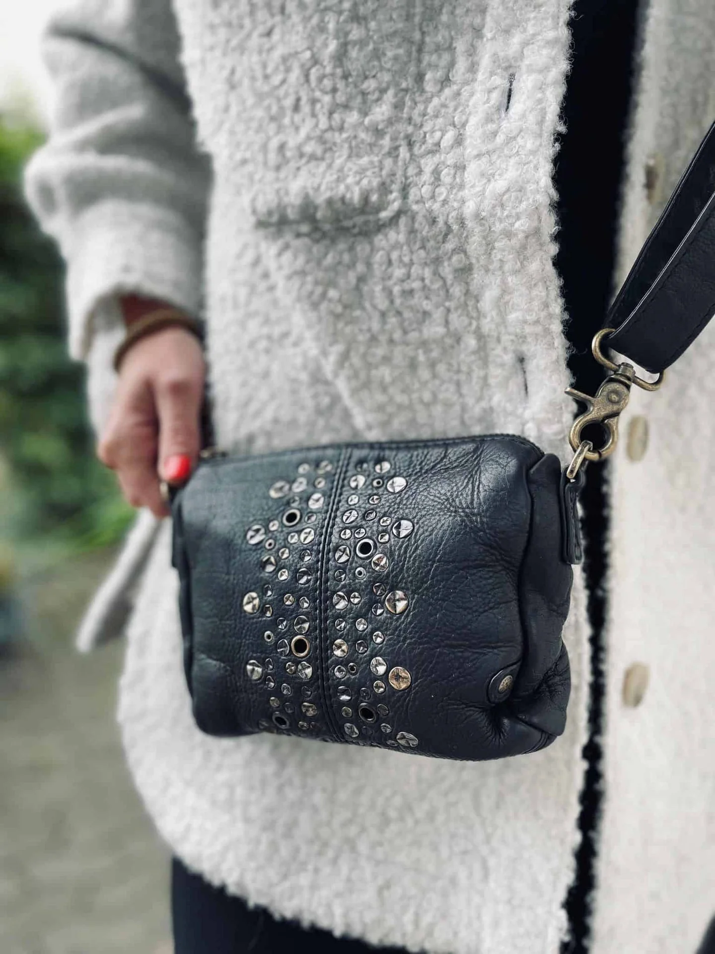 Cross over / Clutch - Maggi Black - Image 2