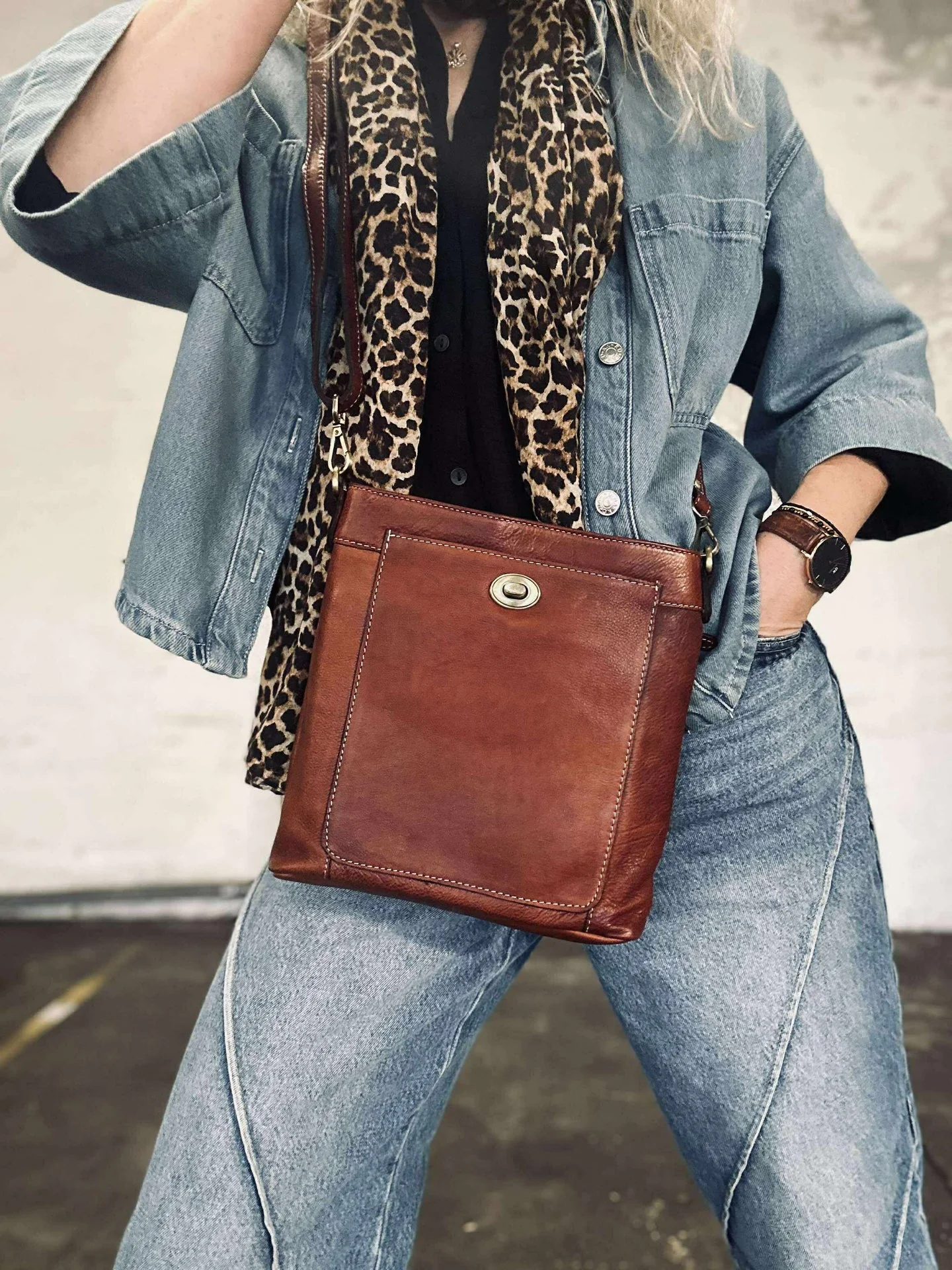Crossover Moa small - Cognac - Image 15