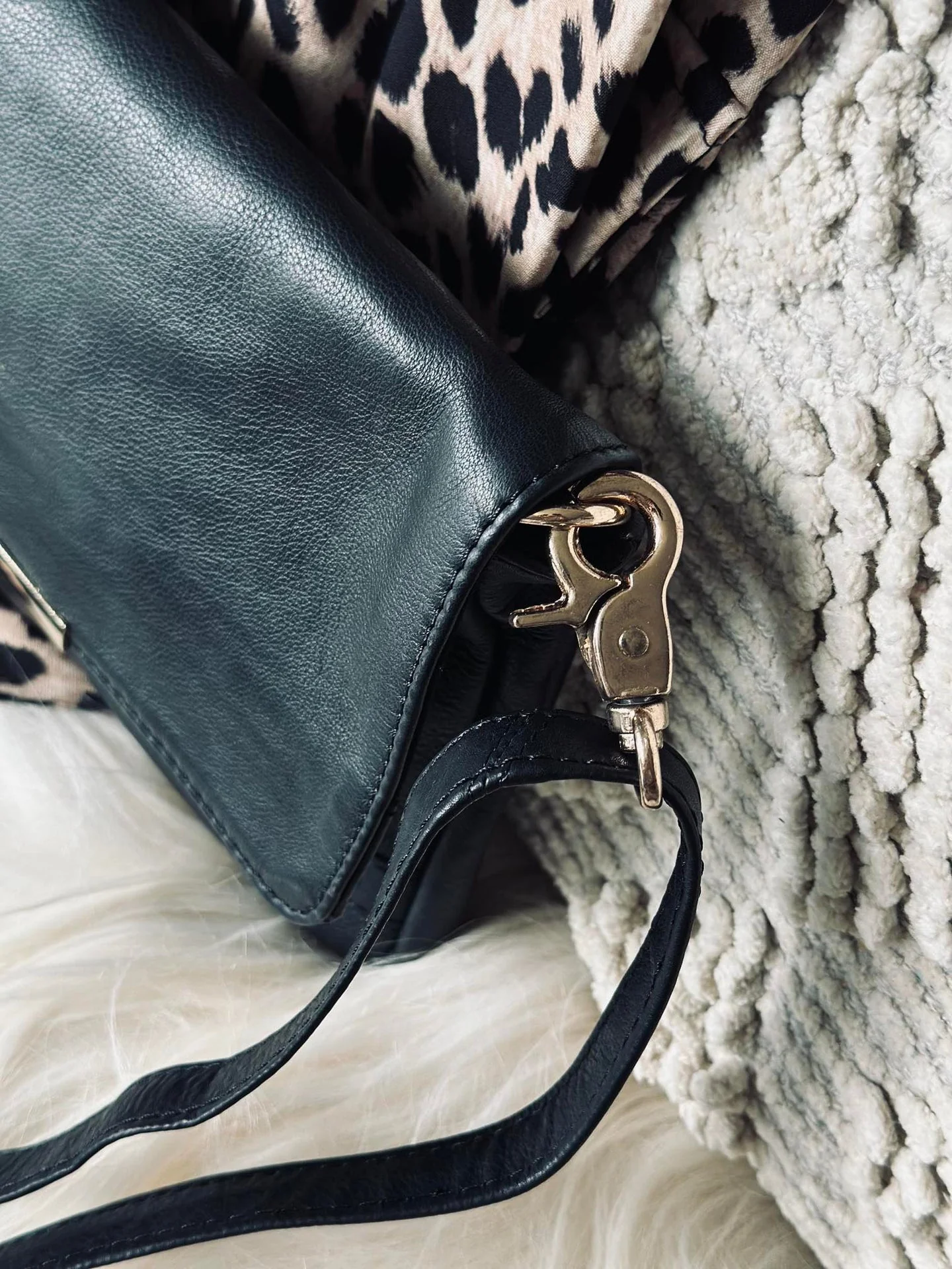 Clutch Elegant svart / gull - Image 4