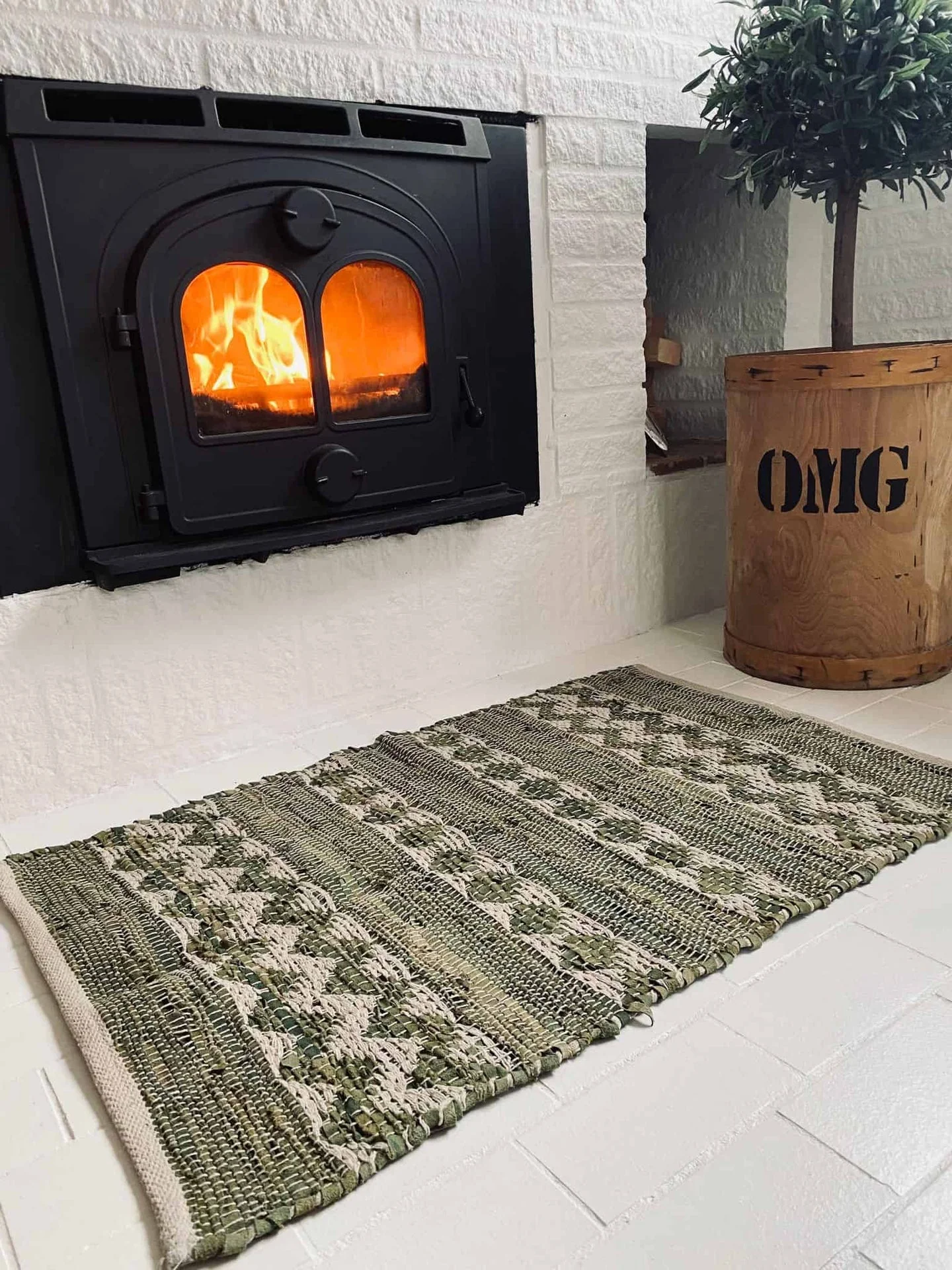 Gulvteppe i flettet skinn - Grønn mix 60x90 cm
