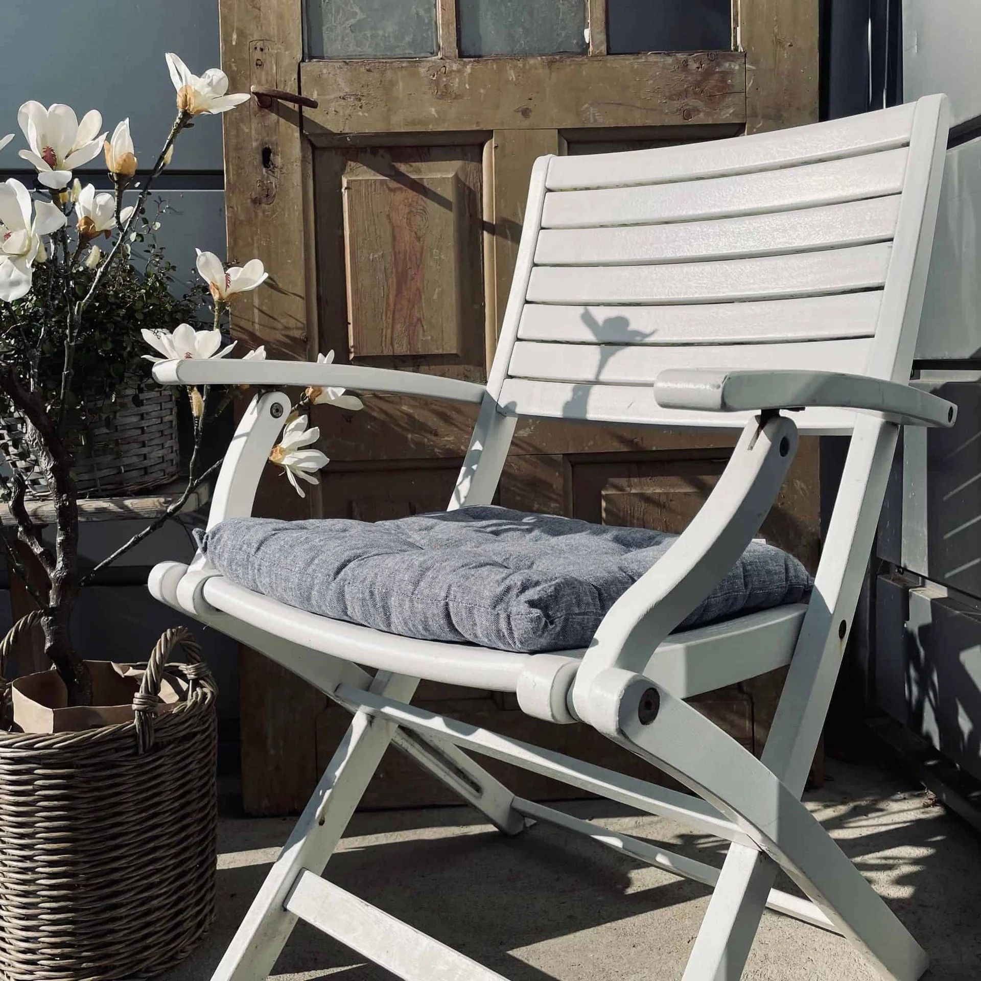 Futon hynde – Støvet blå – 40×40
