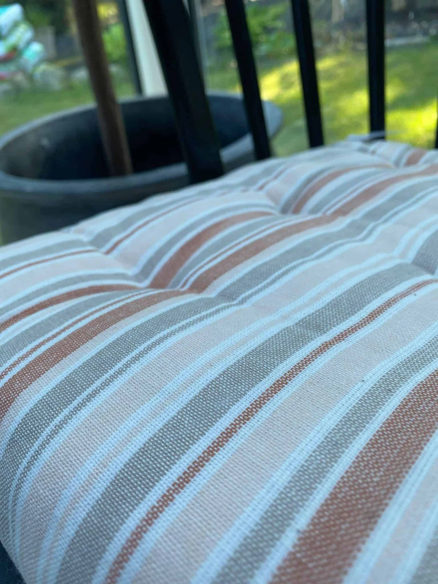 Futonpute – Striper i rustfarger 40×40 - Image 2