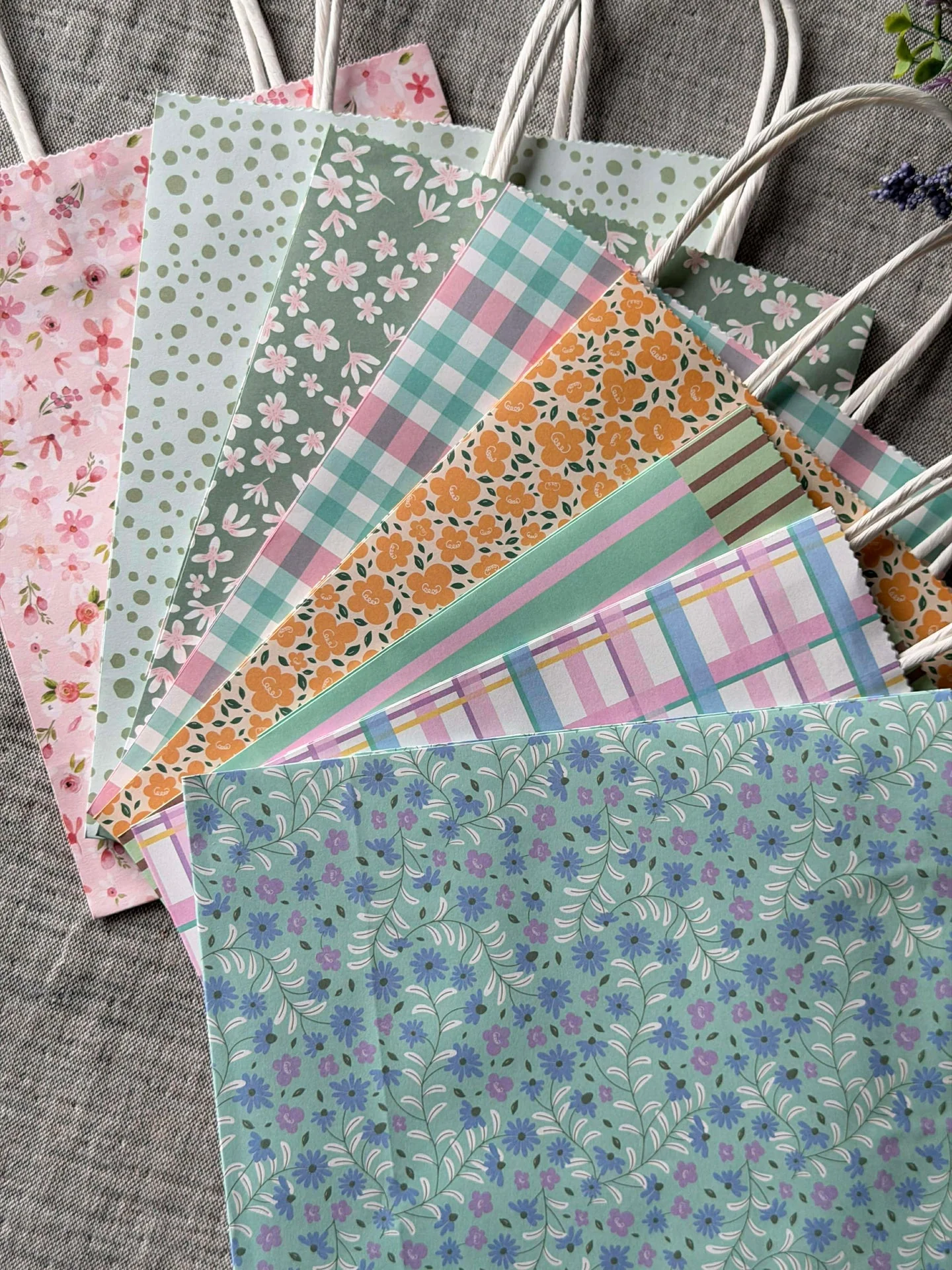 Gavepose liten - Color Mix 1 stk. - Image 3