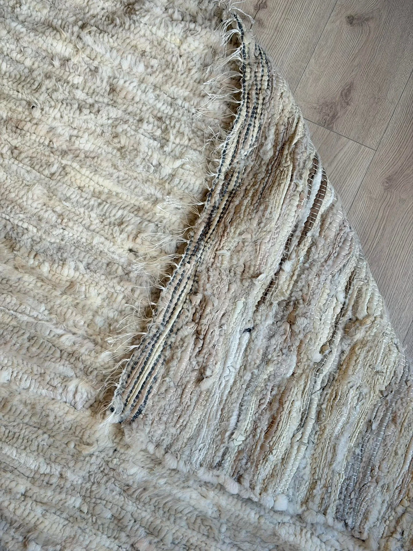 Gulvteppe lammeskinn – Unika - Image 3