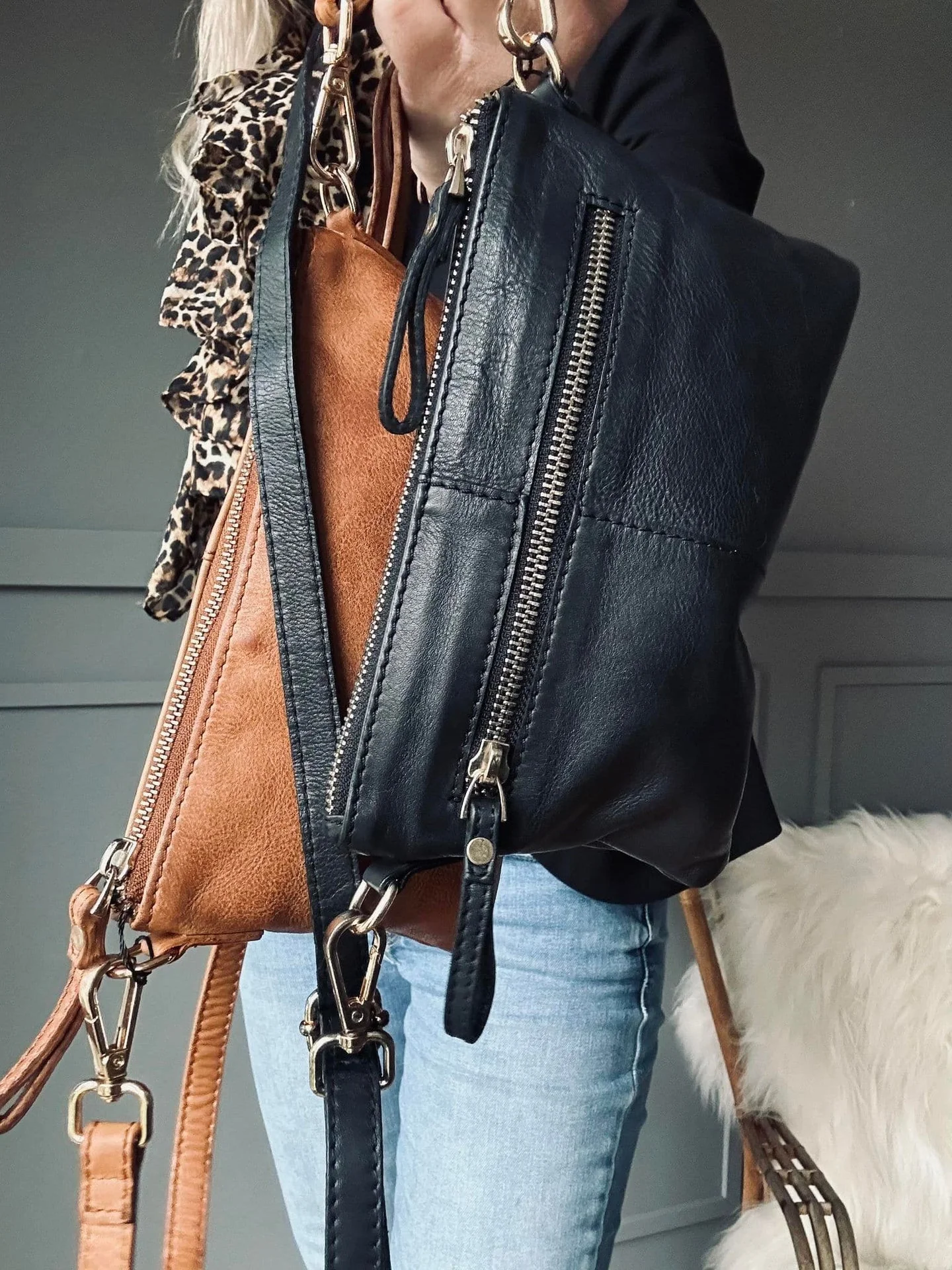 Clutch Hallie - Black - Image 4