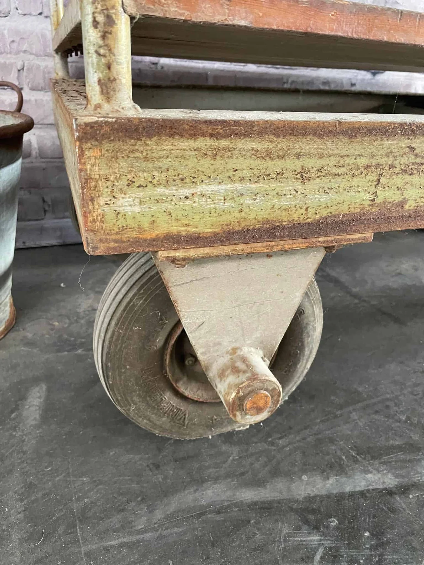 Gammel industrirullevogn - HENTES TILBUD - Image 3
