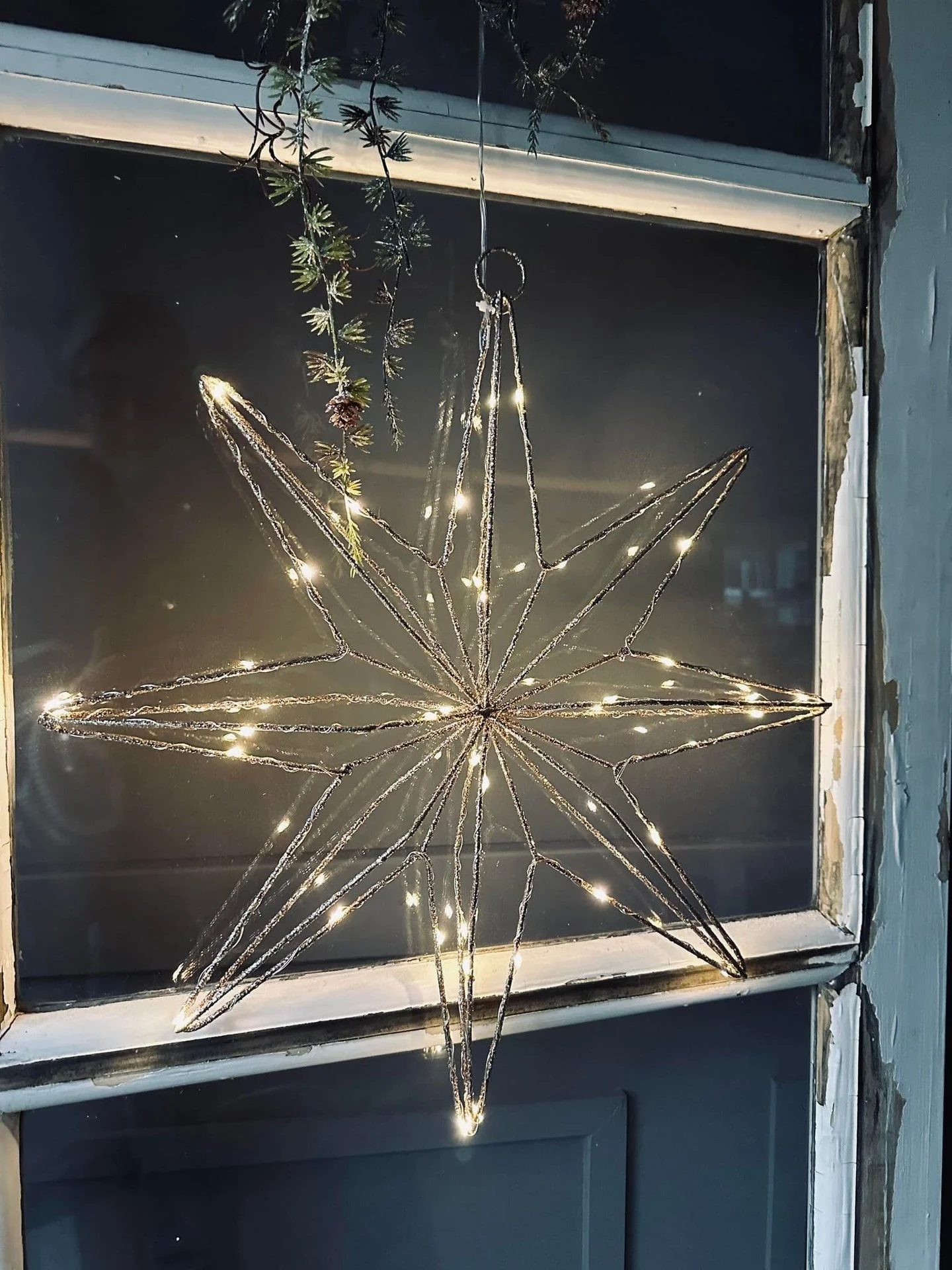 Julestjerne med LED-lys 40 cm - timerfunksjon