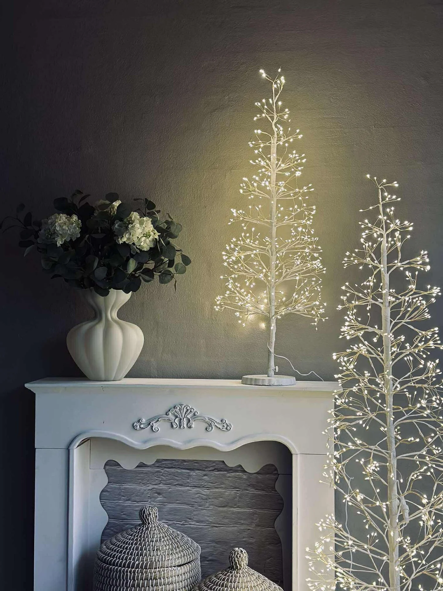 Juletre med 600 LED-lys - Hvit