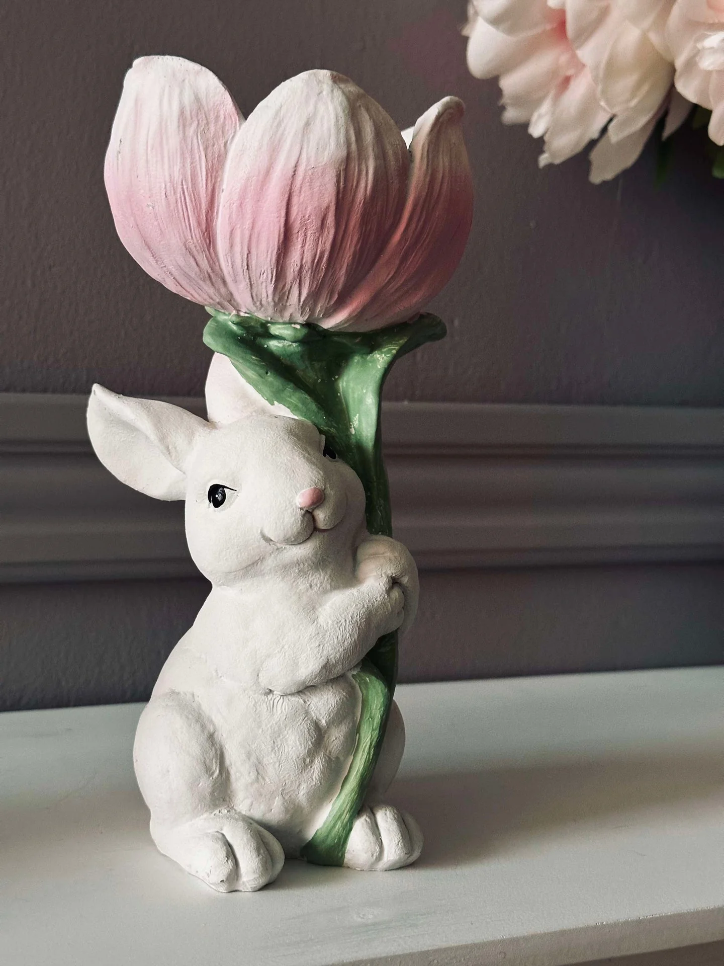 Kanin med blomst