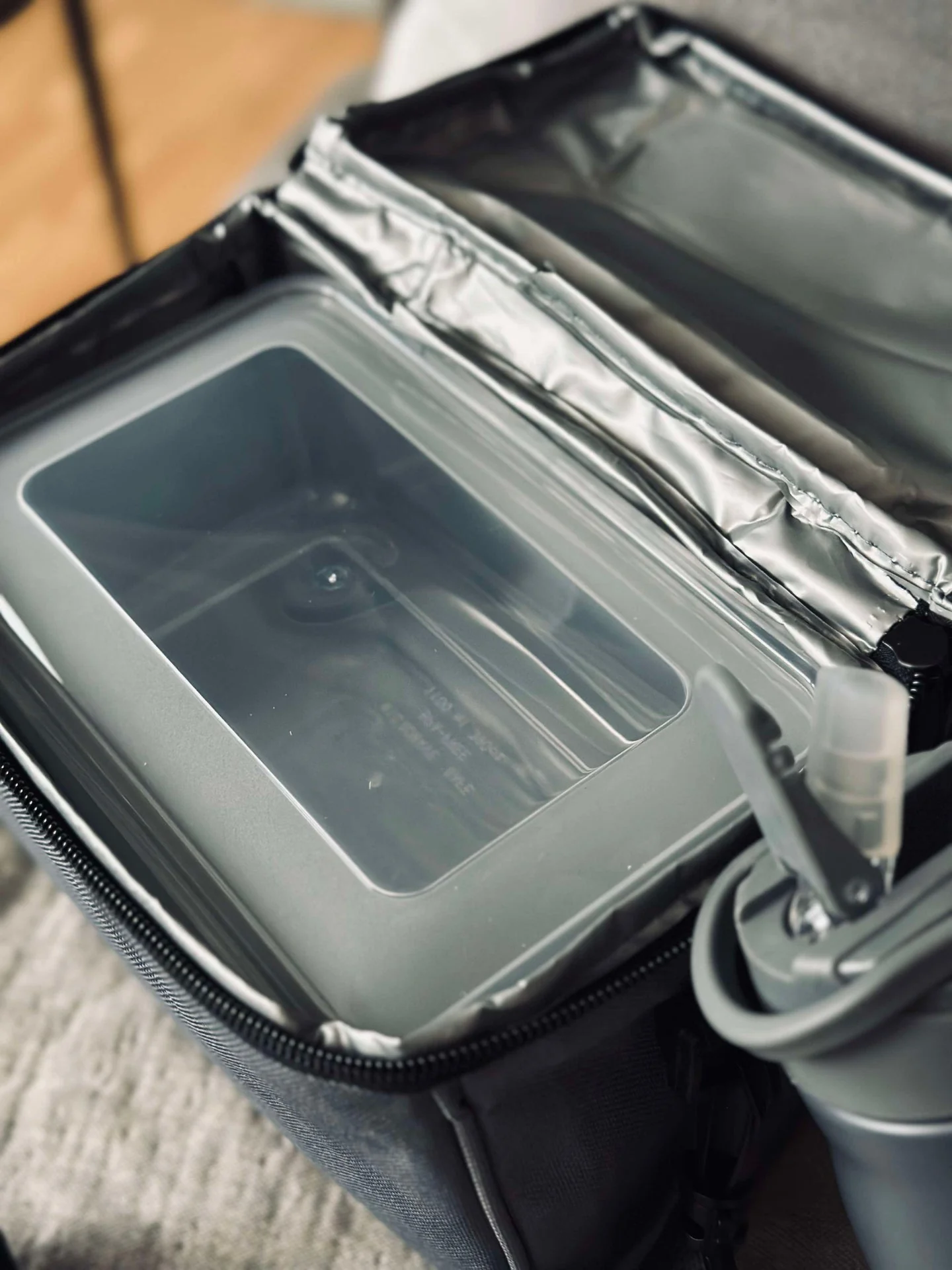 Kjølebag med innhold - Grey - Image 7