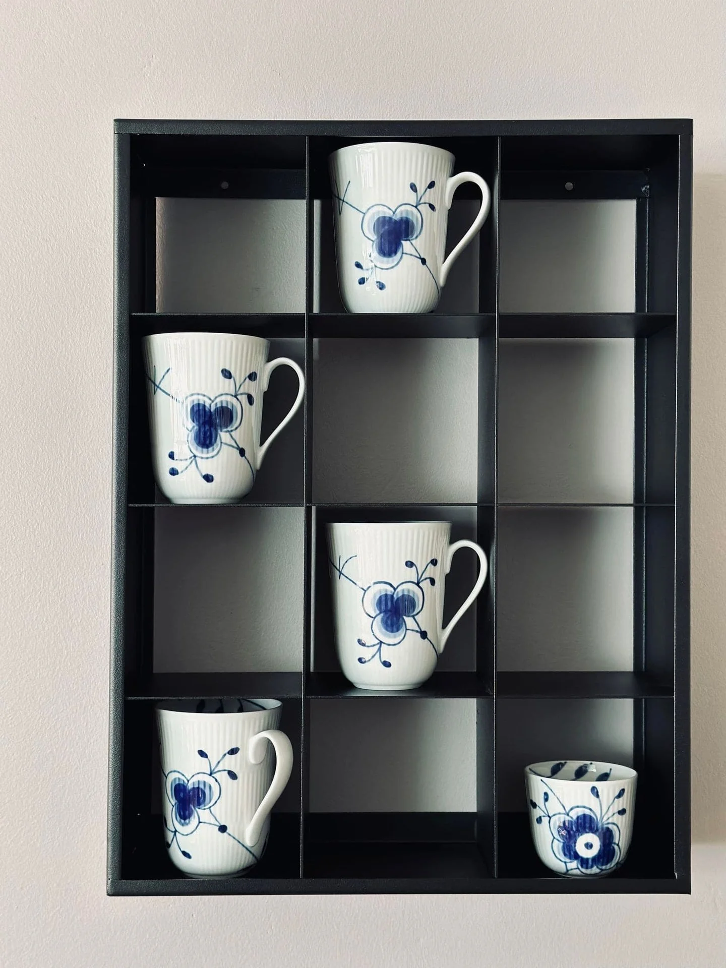 Mugshelf m. 12 rom - Image 5
