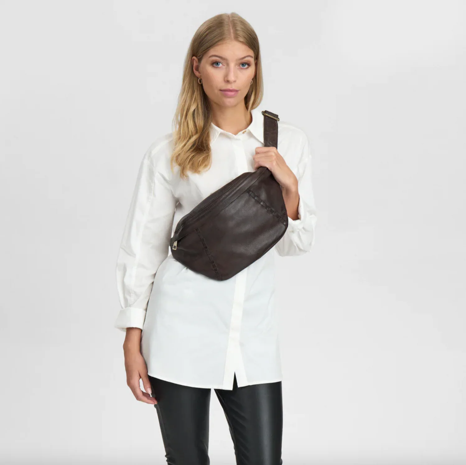 Cool bumbag - Chocolate - Image 17