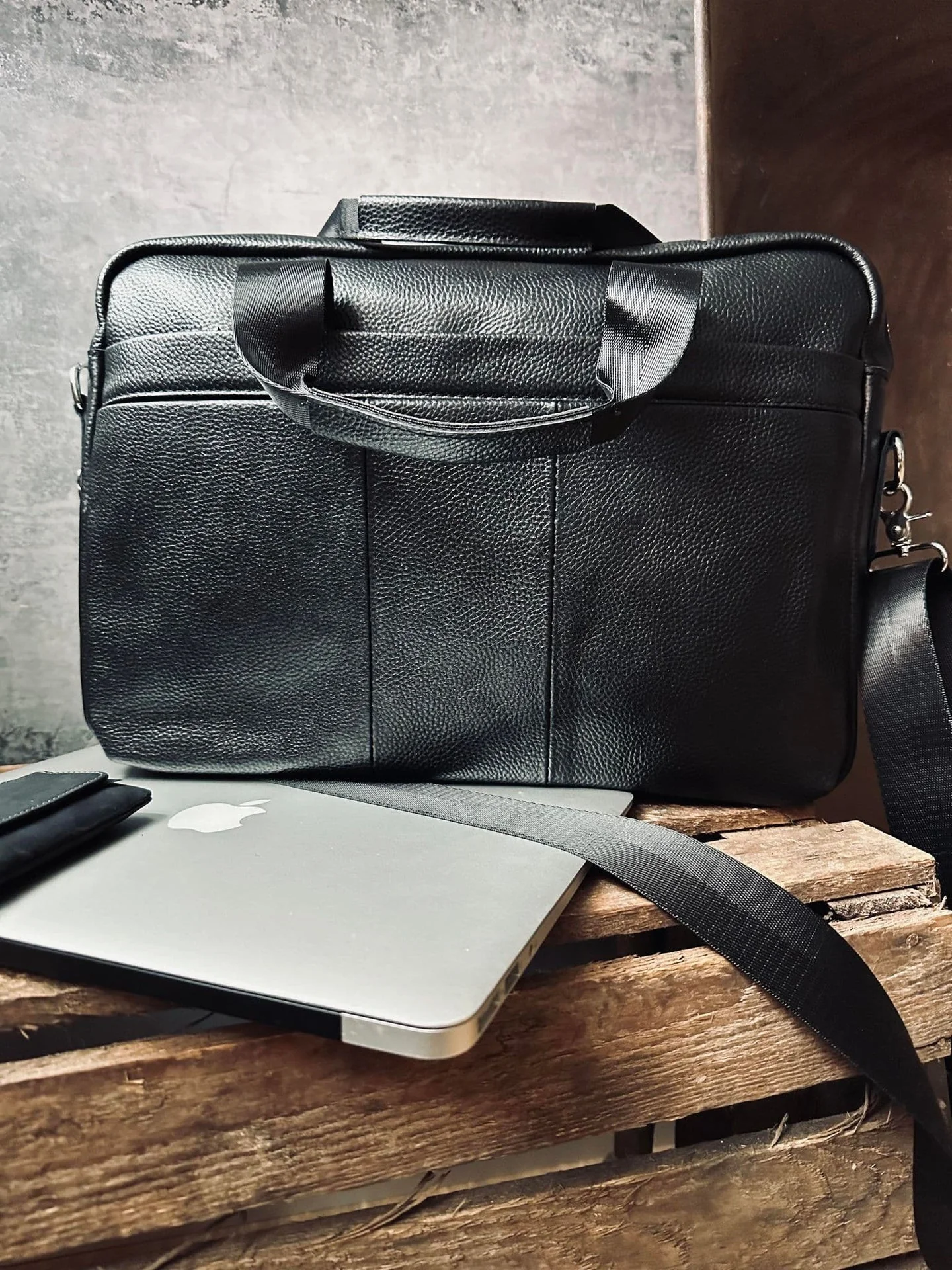 Laptop Rio Black leather - Image 2