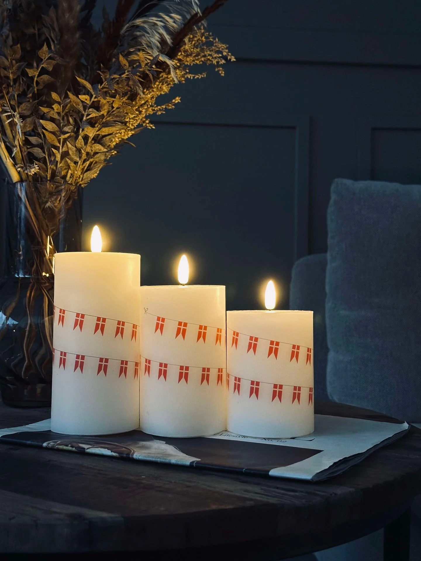 LED blokklys med flagg – Sett med 3 stk og fjernkontroll - Image 4