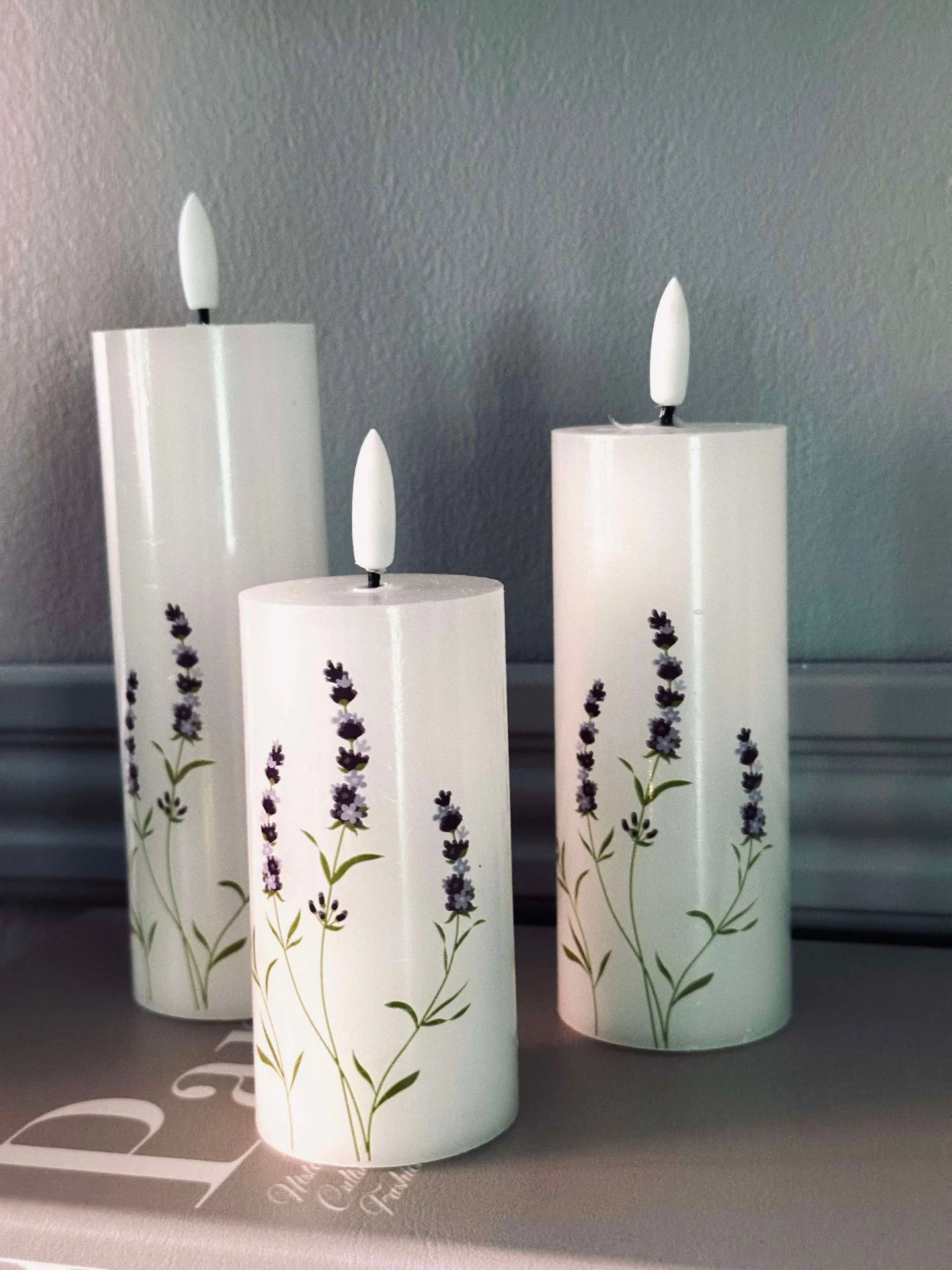 LED FLORA Lavendel – Sett med 3 stk og fjernkontroll - Image 2