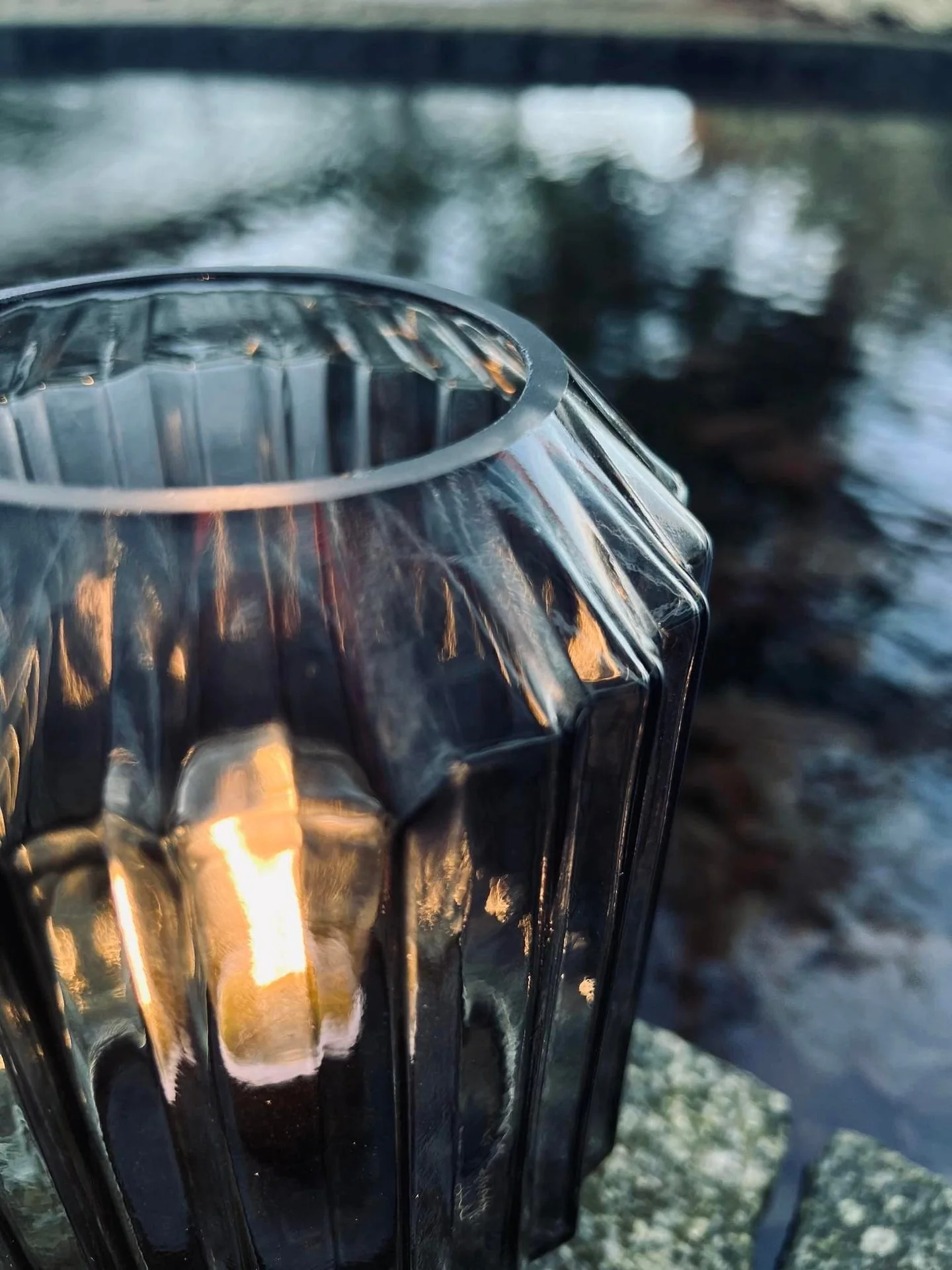 LED-lampe i røykfarget glass - 2. sortering - Image 10