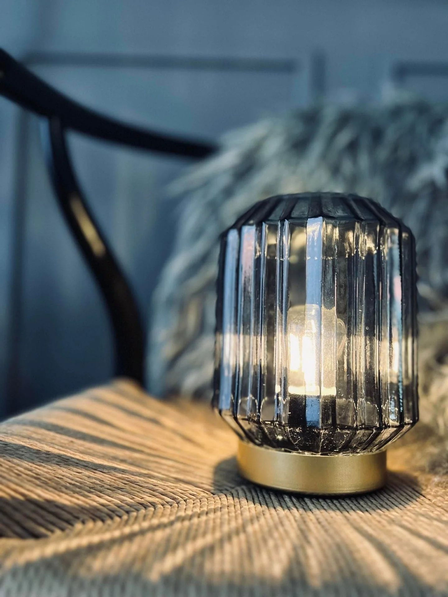 LED-lampe i røykfarget glass - 2. sortering - Image 4