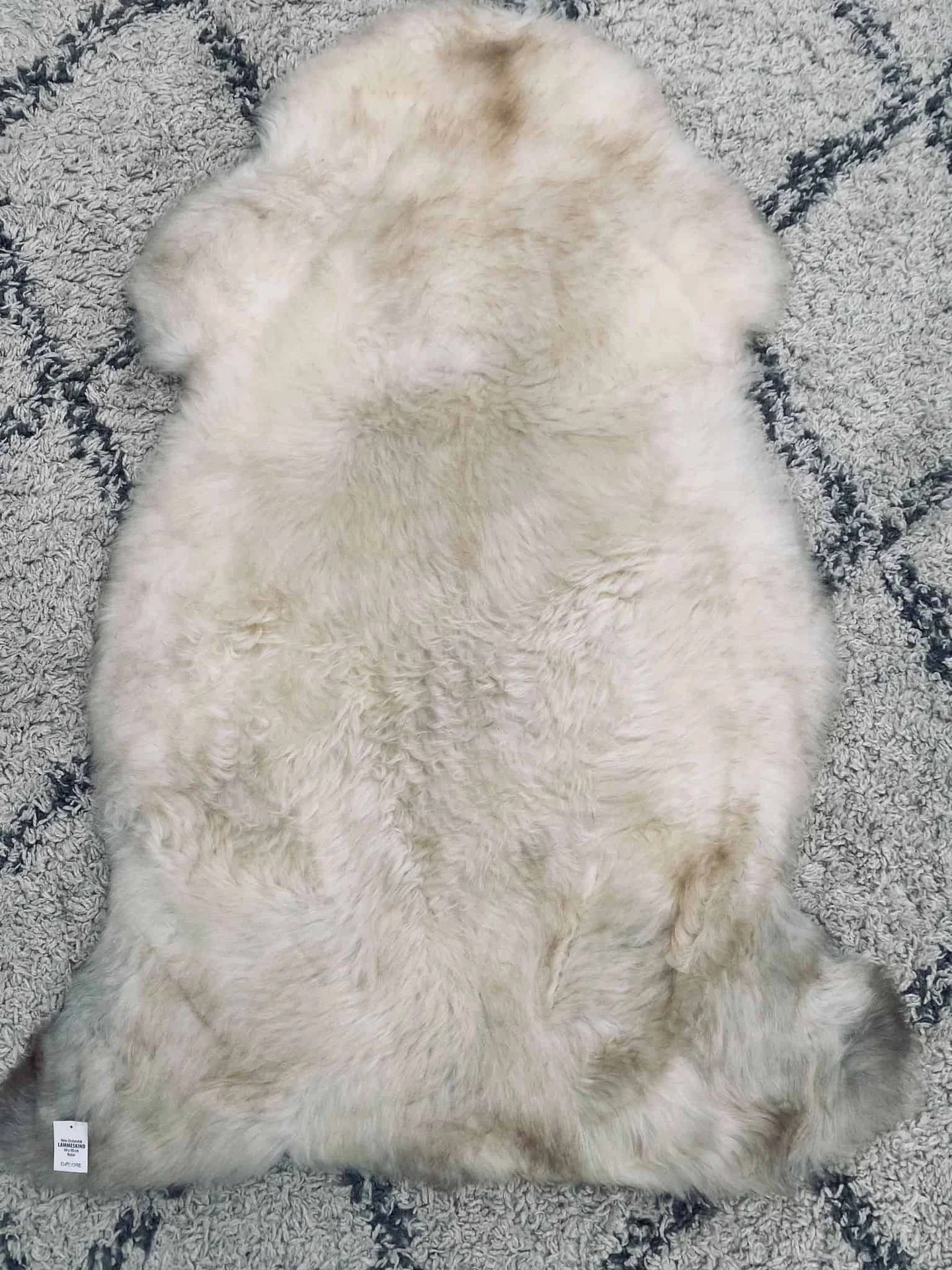 Lekker naturlig lammeskinn - naturhvit med nyanser - Image 5
