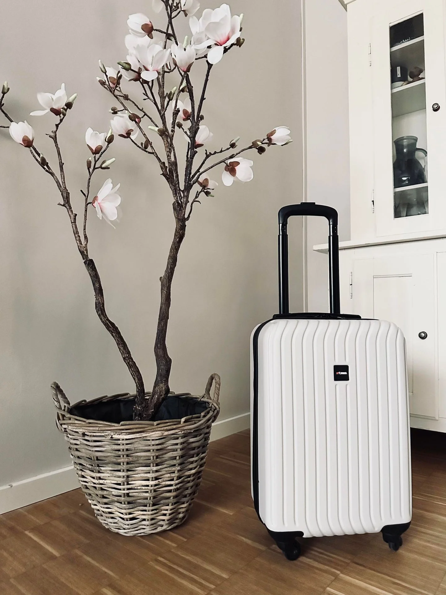 Koffert lettvekt White â Kabin godkjent - Image 2