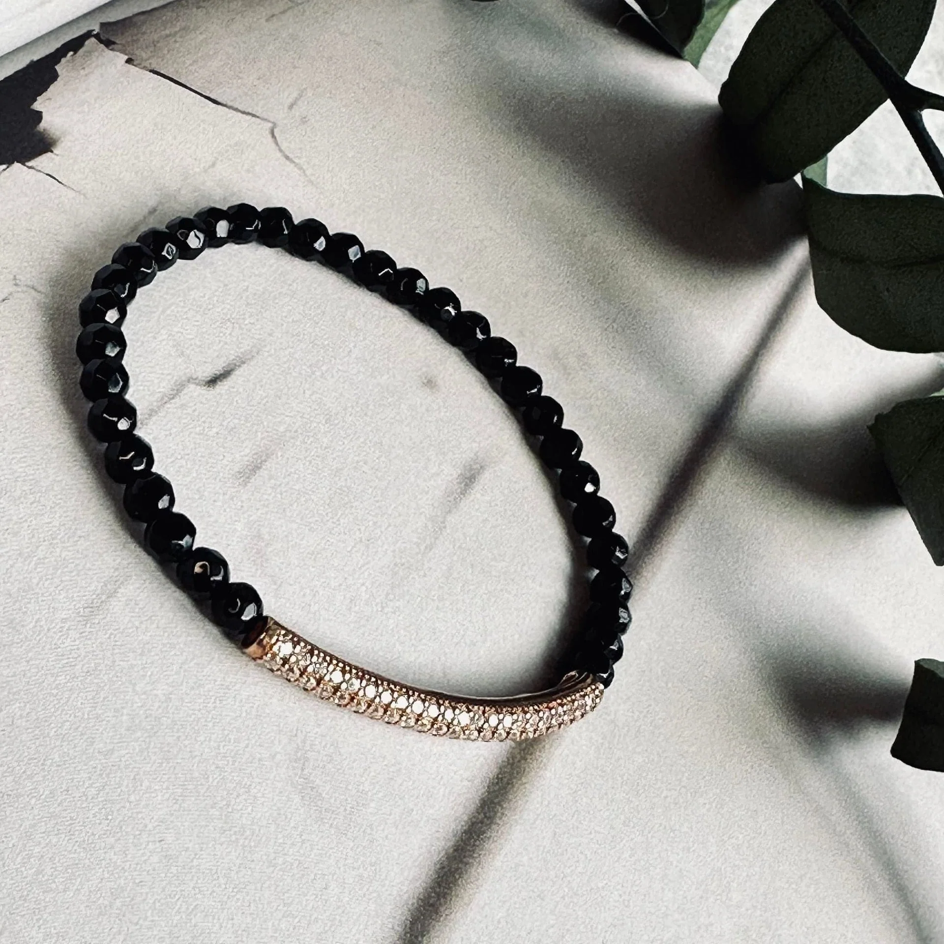 Armbånd Maja ONYX m. forgylt sterling sølv