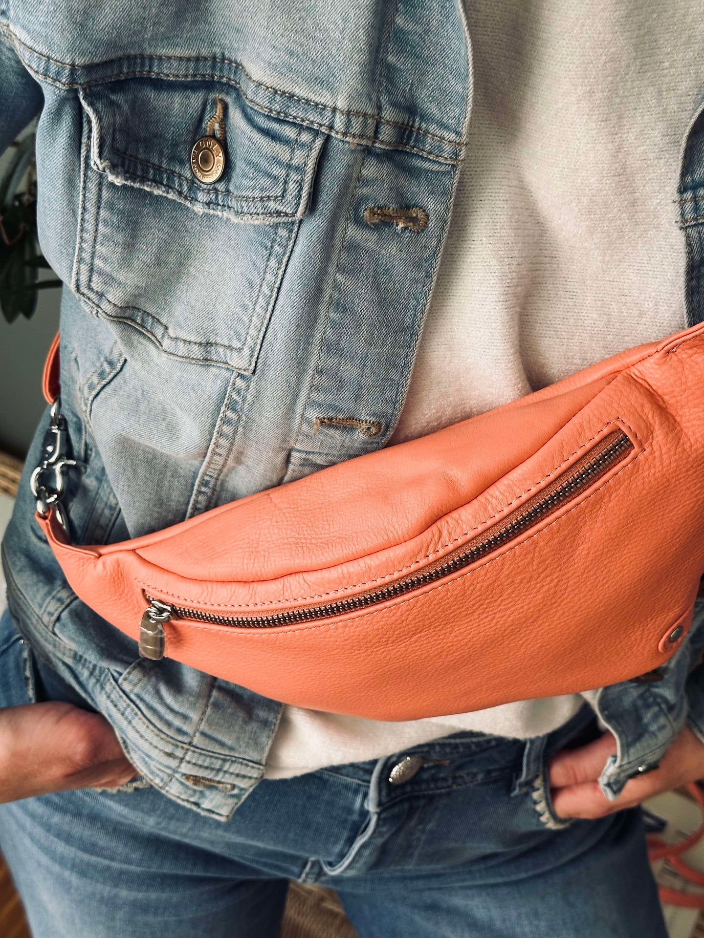 Bumbag Aura - Soft Peach - Image 3