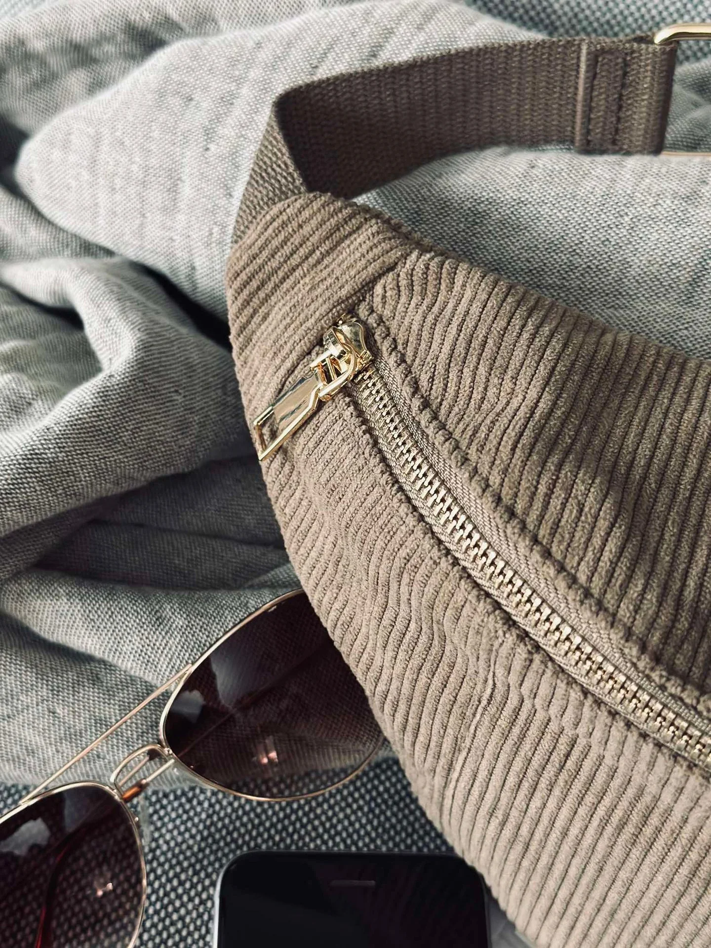 Bumbag - Beige fløyel - Image 5